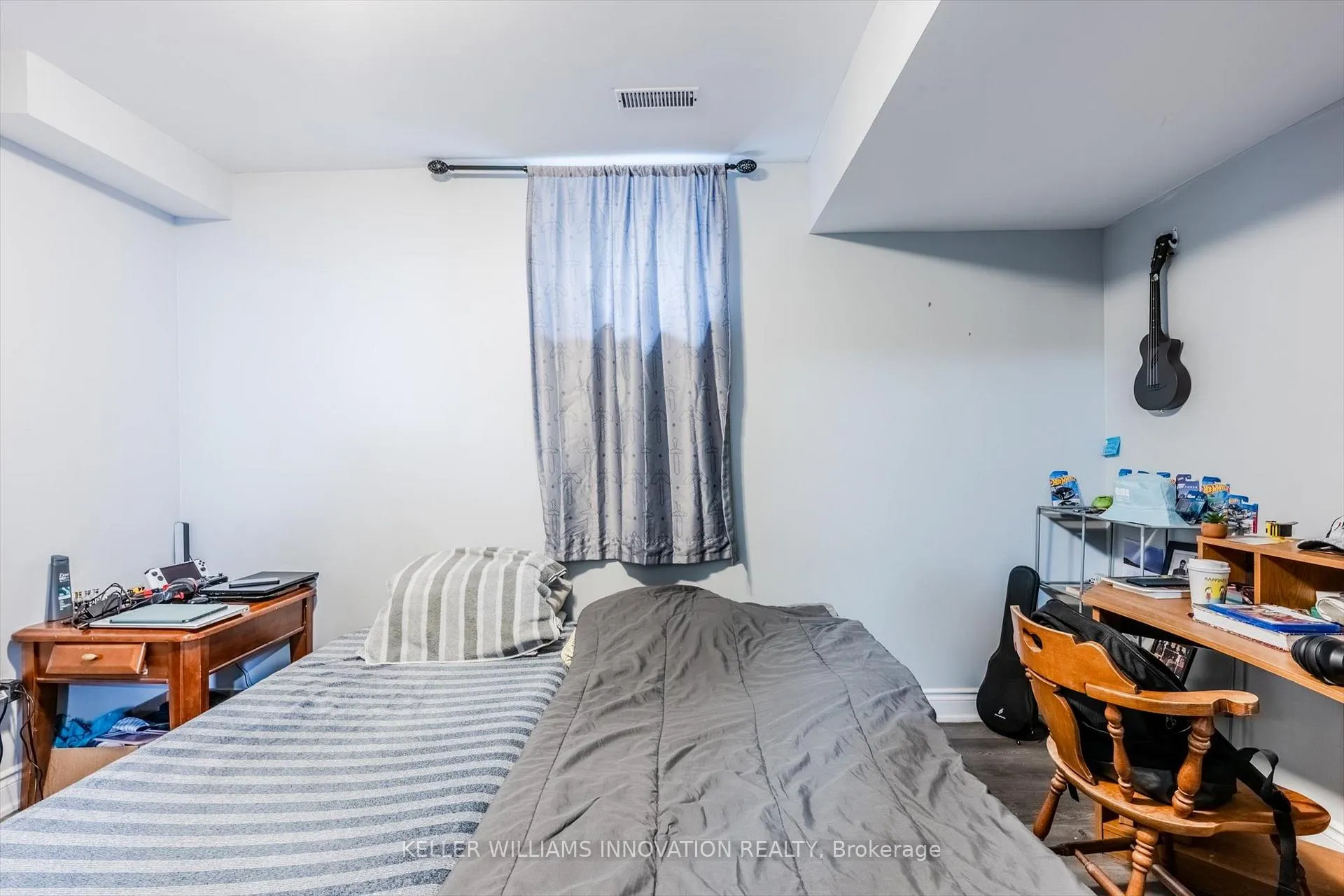 Photo 12 of 643 Doon Drive S, Waterloo — HOMEH
