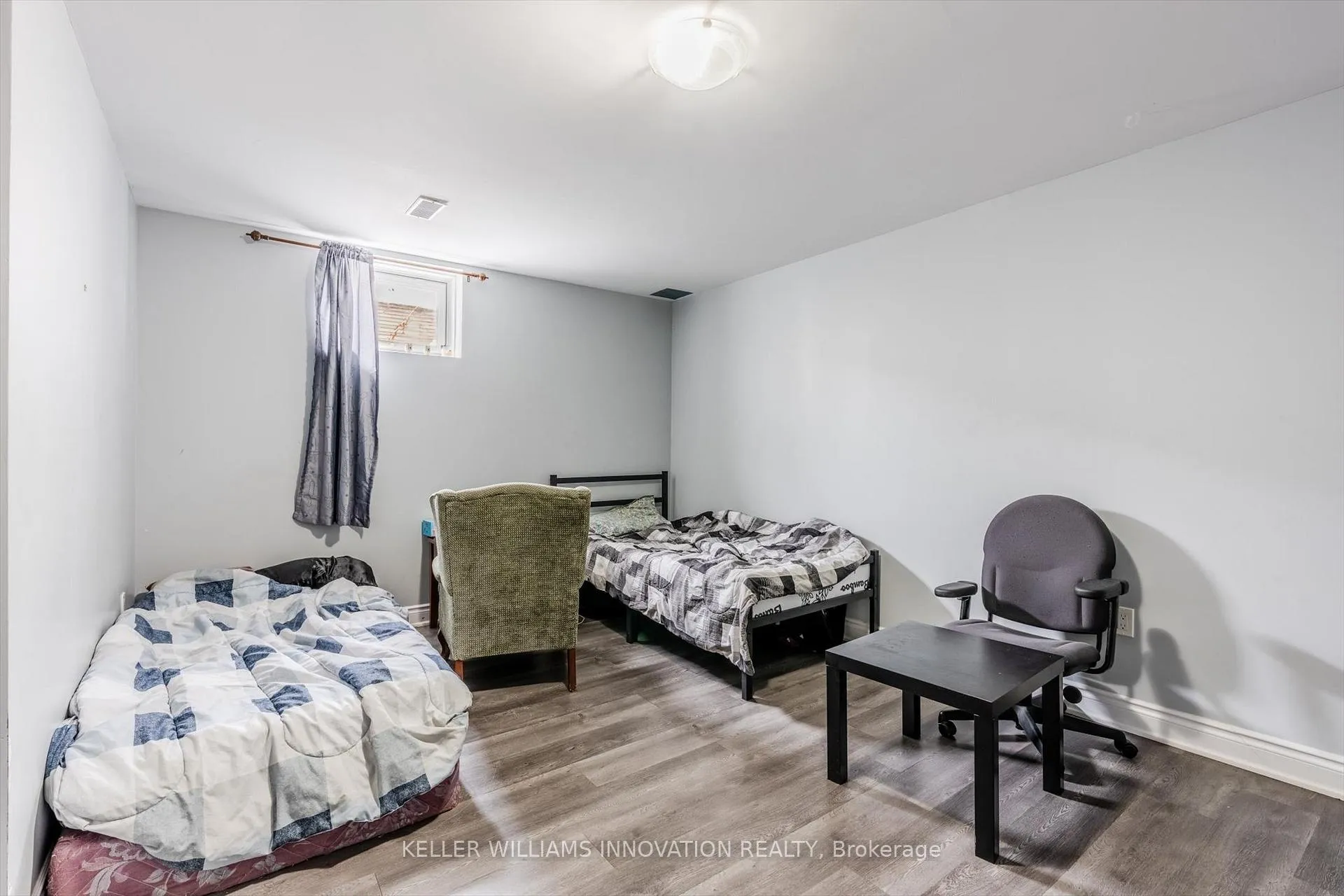 Photo 13 of 643 Doon Drive S, Waterloo — HOMEH