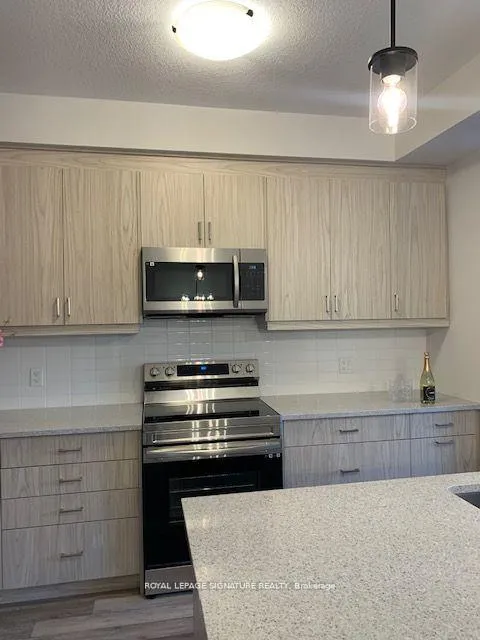 Photo 3 of Unit 39, 143 Elgin Street N, Cambridge — HOMEH