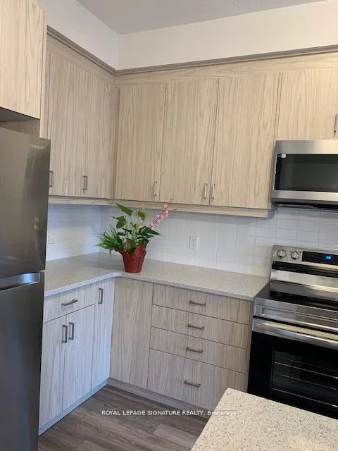 Photo 4 of Unit 39, 143 Elgin Street N, Cambridge — HOMEH