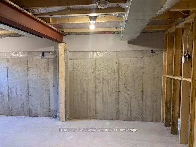 Photo 25 of Unit 39, 143 Elgin Street N, Cambridge — HOMEH
