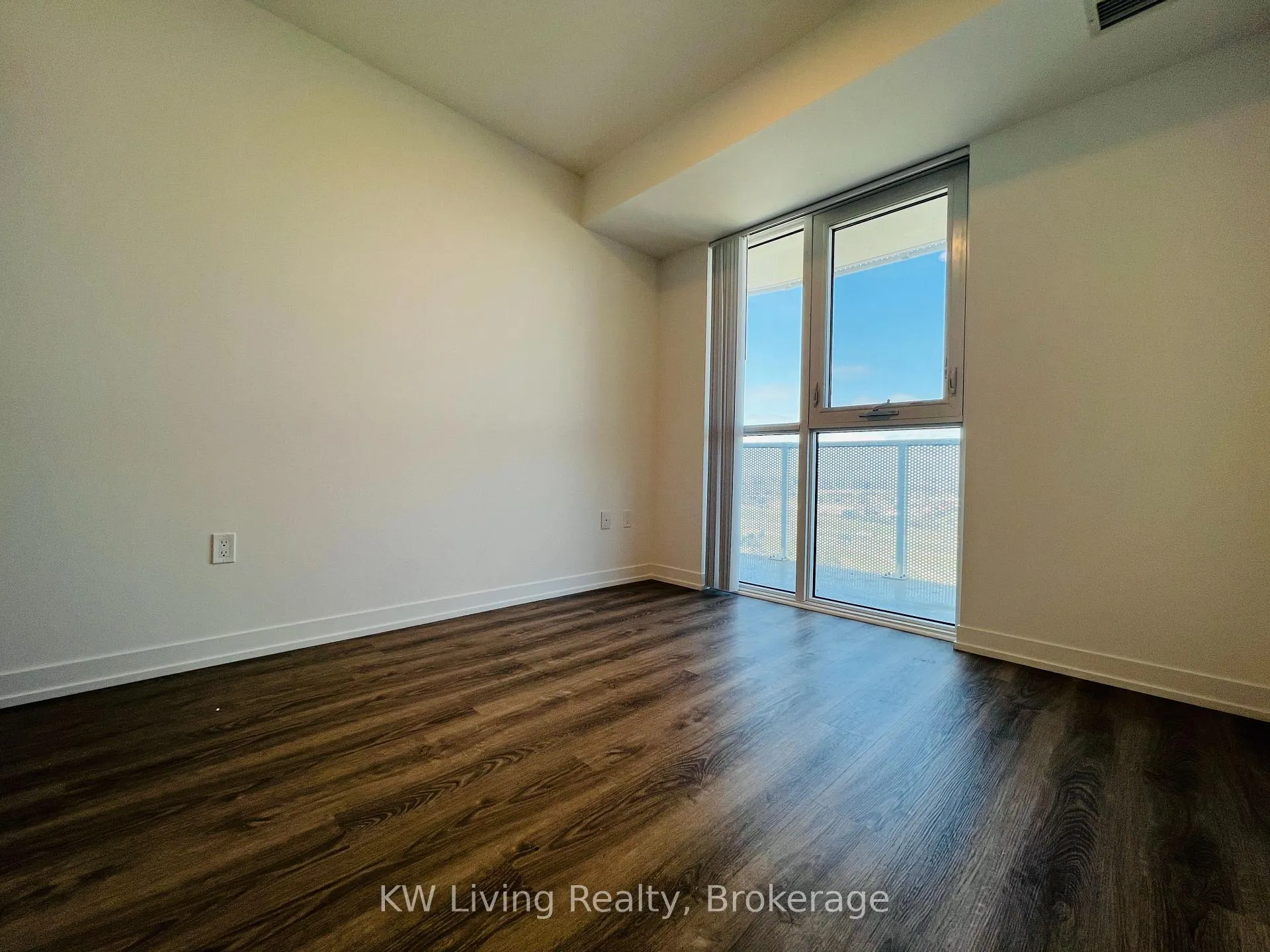 Photo 2 of Unit 2207, 195 Commerce Street, Vaughan, Vaughan Corporate Centre — HOMEH