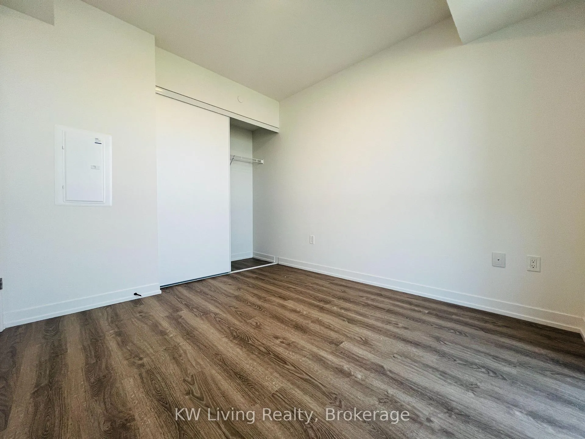 Photo 3 of Unit 2207, 195 Commerce Street, Vaughan, Vaughan Corporate Centre — HOMEH