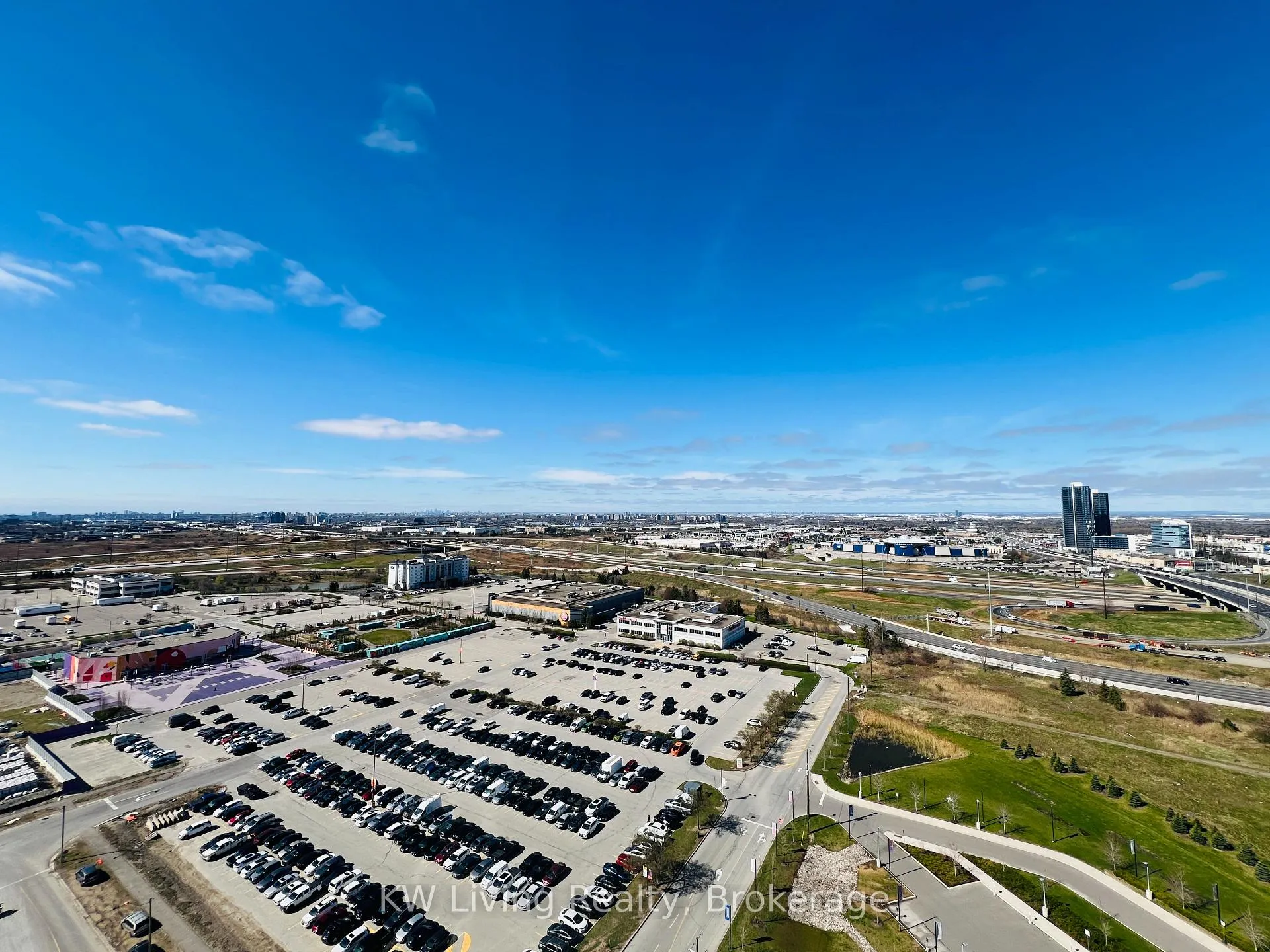 Photo 10 of Unit 2207, 195 Commerce Street, Vaughan, Vaughan Corporate Centre — HOMEH
