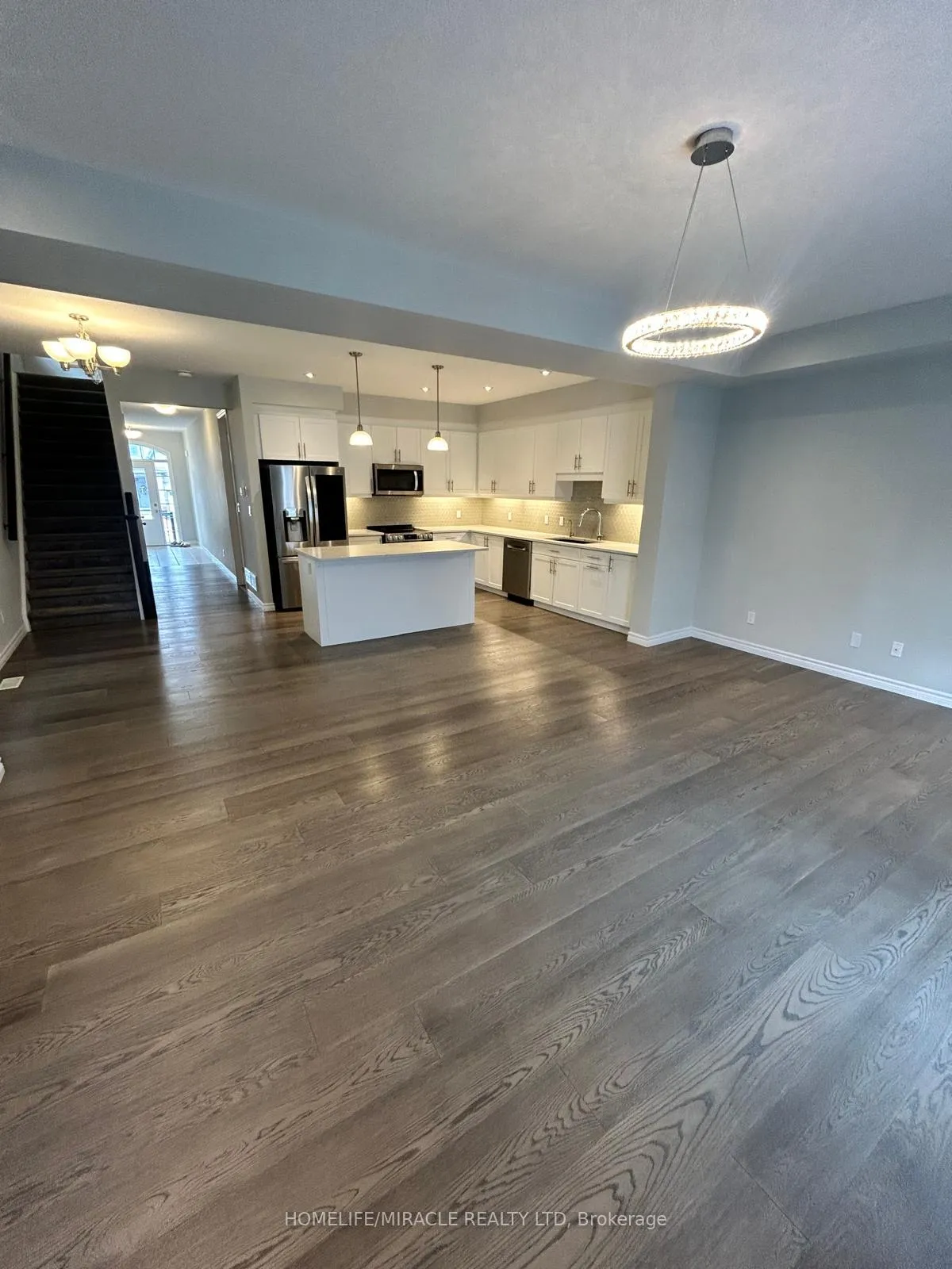 Photo 5 of 174 Forest Creek Drive, Kitchener — HOMEH