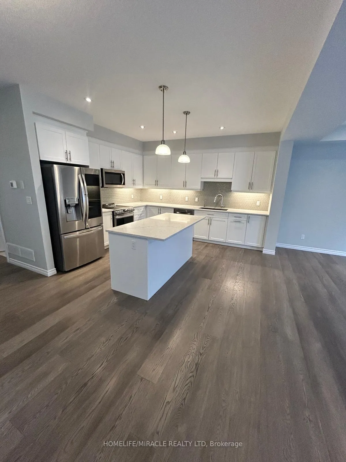 Photo 6 of 174 Forest Creek Drive, Kitchener — HOMEH