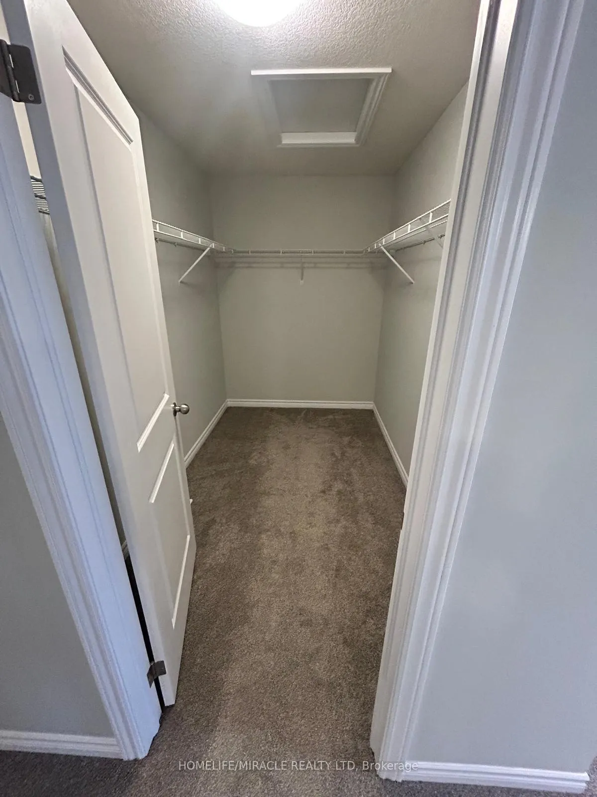 Photo 14 of 174 Forest Creek Drive, Kitchener — HOMEH