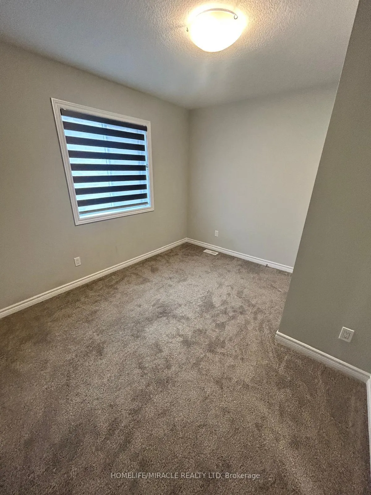 Photo 16 of 174 Forest Creek Drive, Kitchener — HOMEH