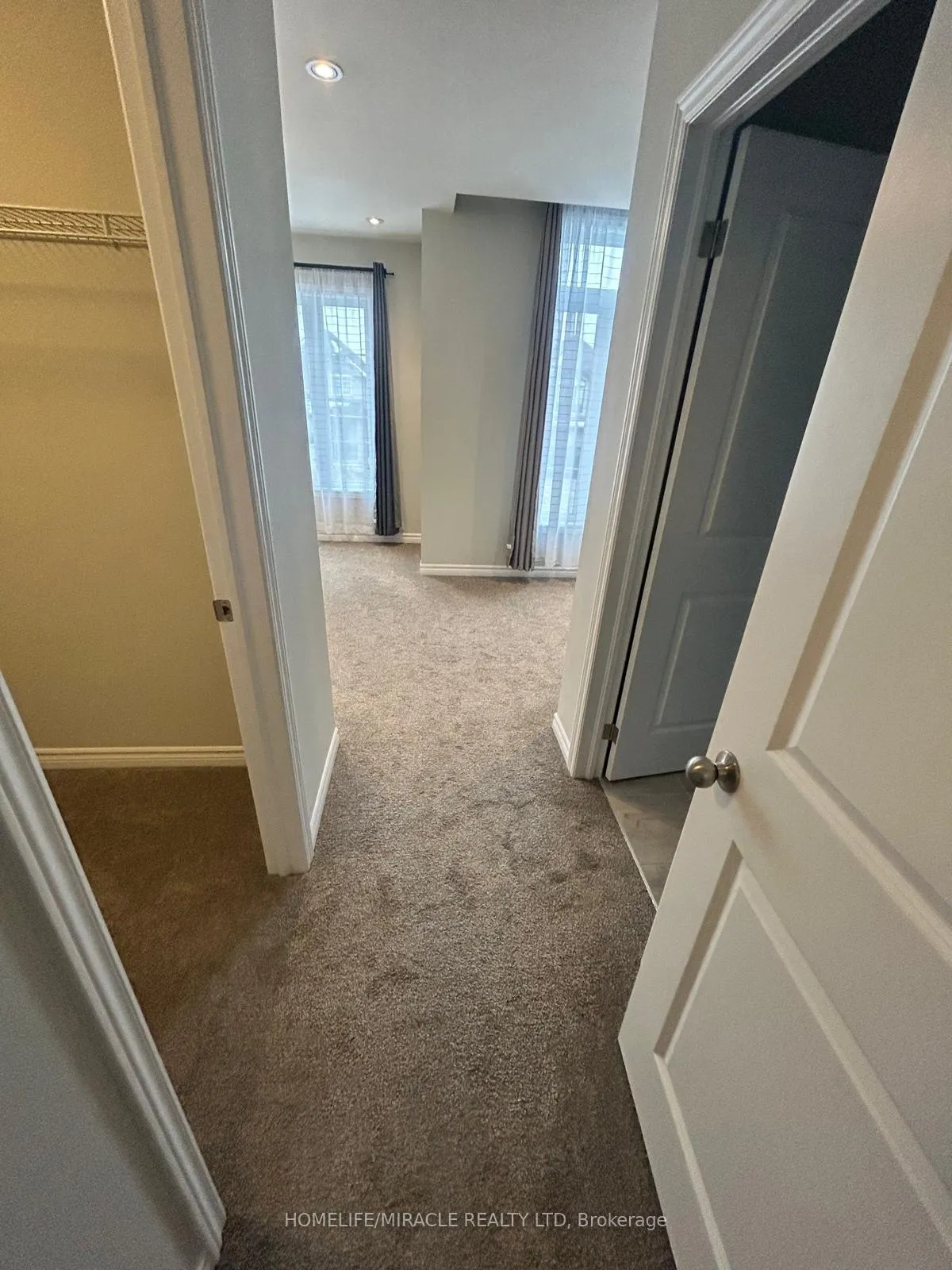 Photo 20 of 174 Forest Creek Drive, Kitchener — HOMEH