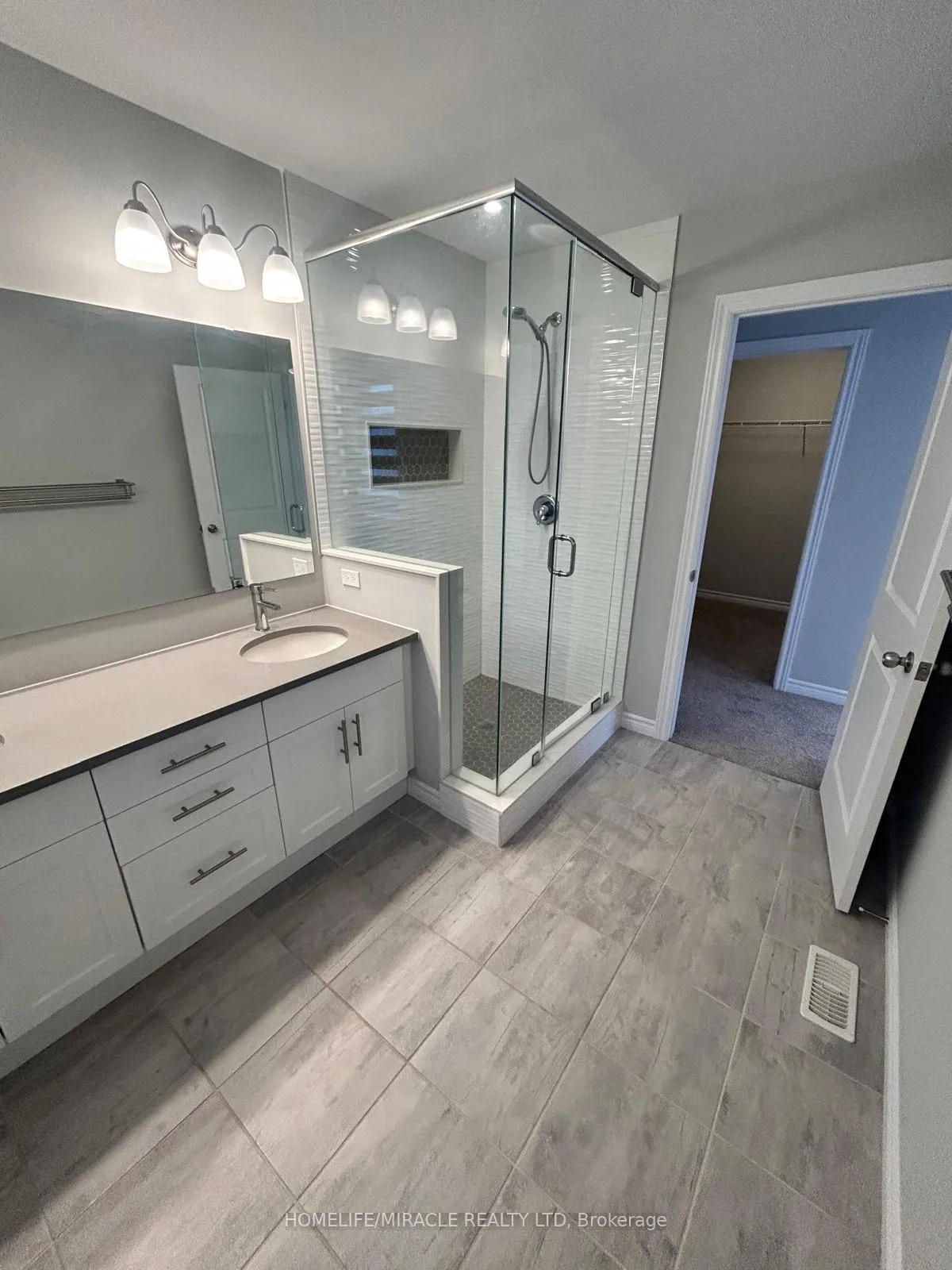 Photo 25 of 174 Forest Creek Drive, Kitchener — HOMEH