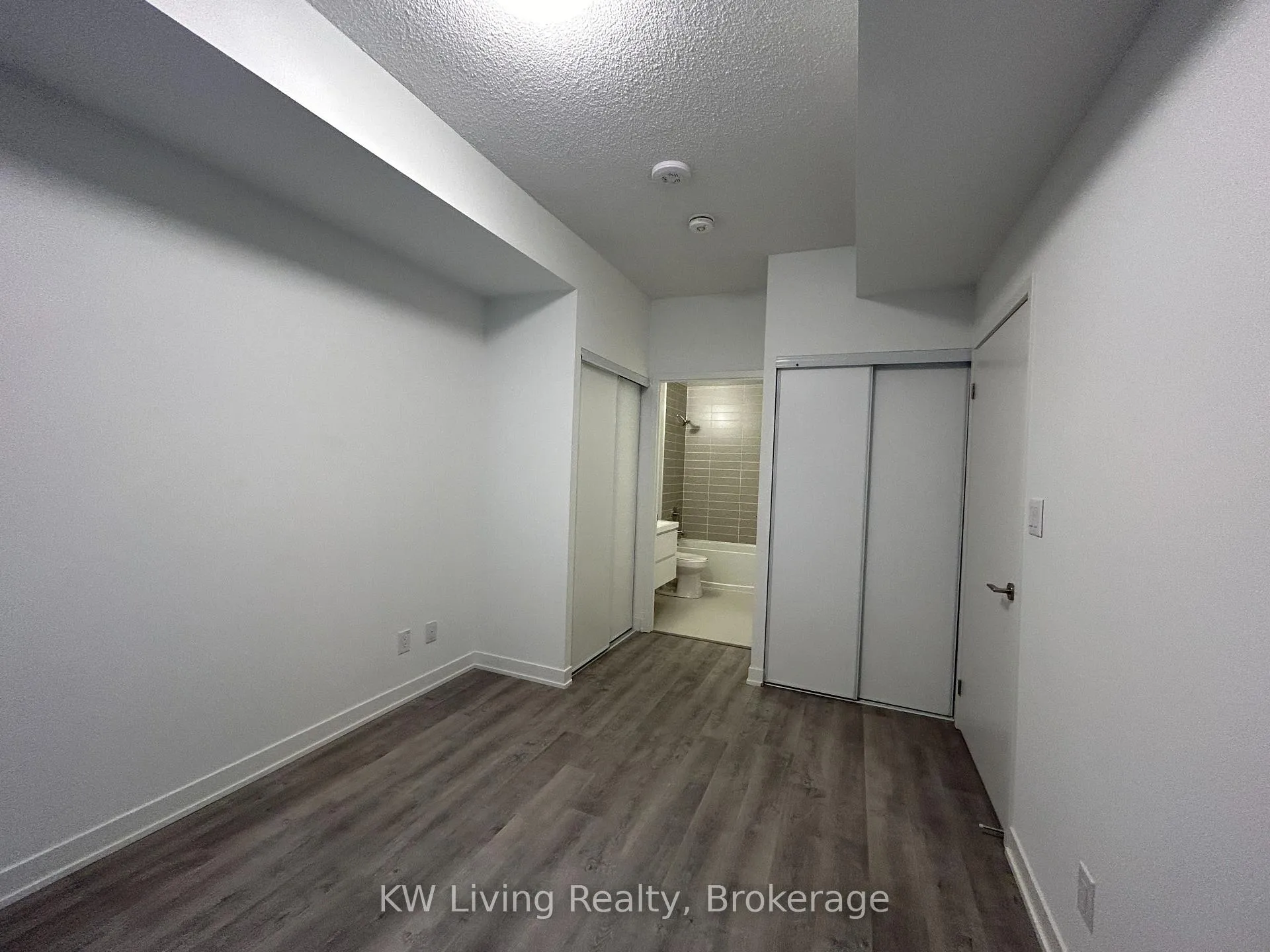 Photo 14 of Unit 504, 8119 Birchmount Road, Markham, Unionville — HOMEH