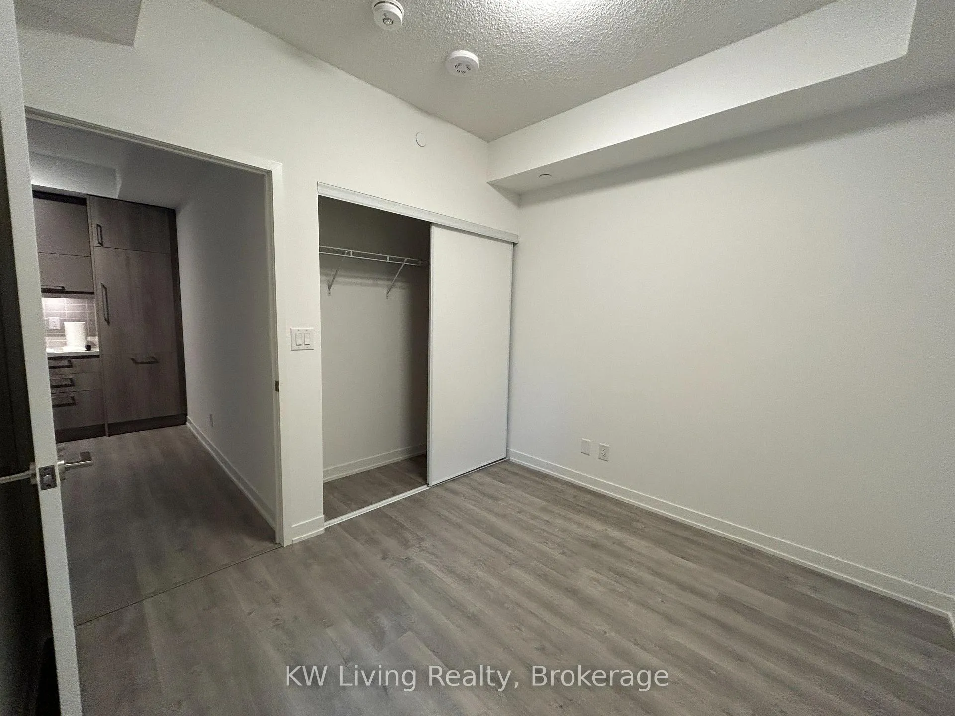 Photo 18 of Unit 504, 8119 Birchmount Road, Markham, Unionville — HOMEH