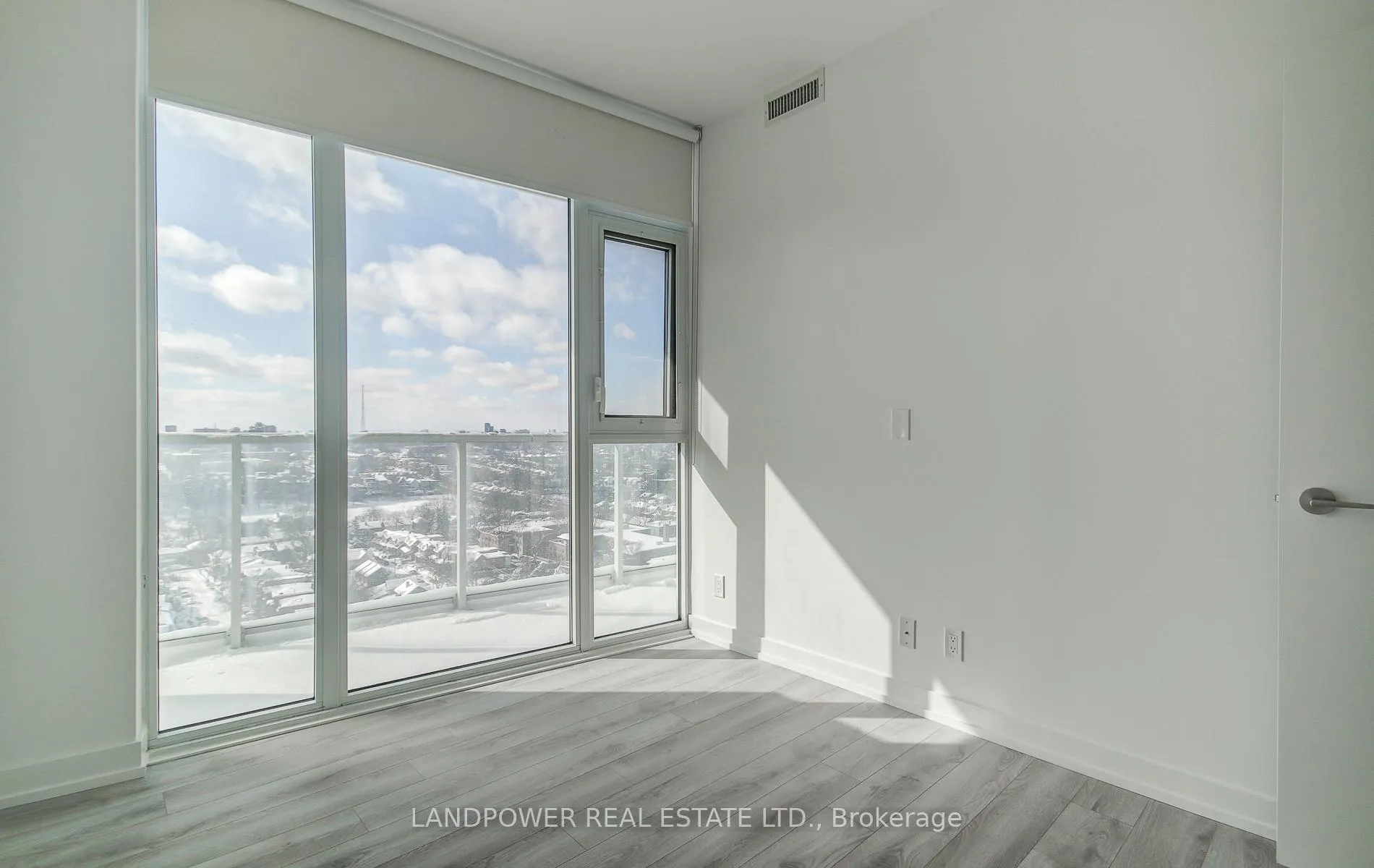 Photo 22 of Unit 1512, 33 Helendale Avenue, Toronto, Yonge-Eglinton — HOMEH