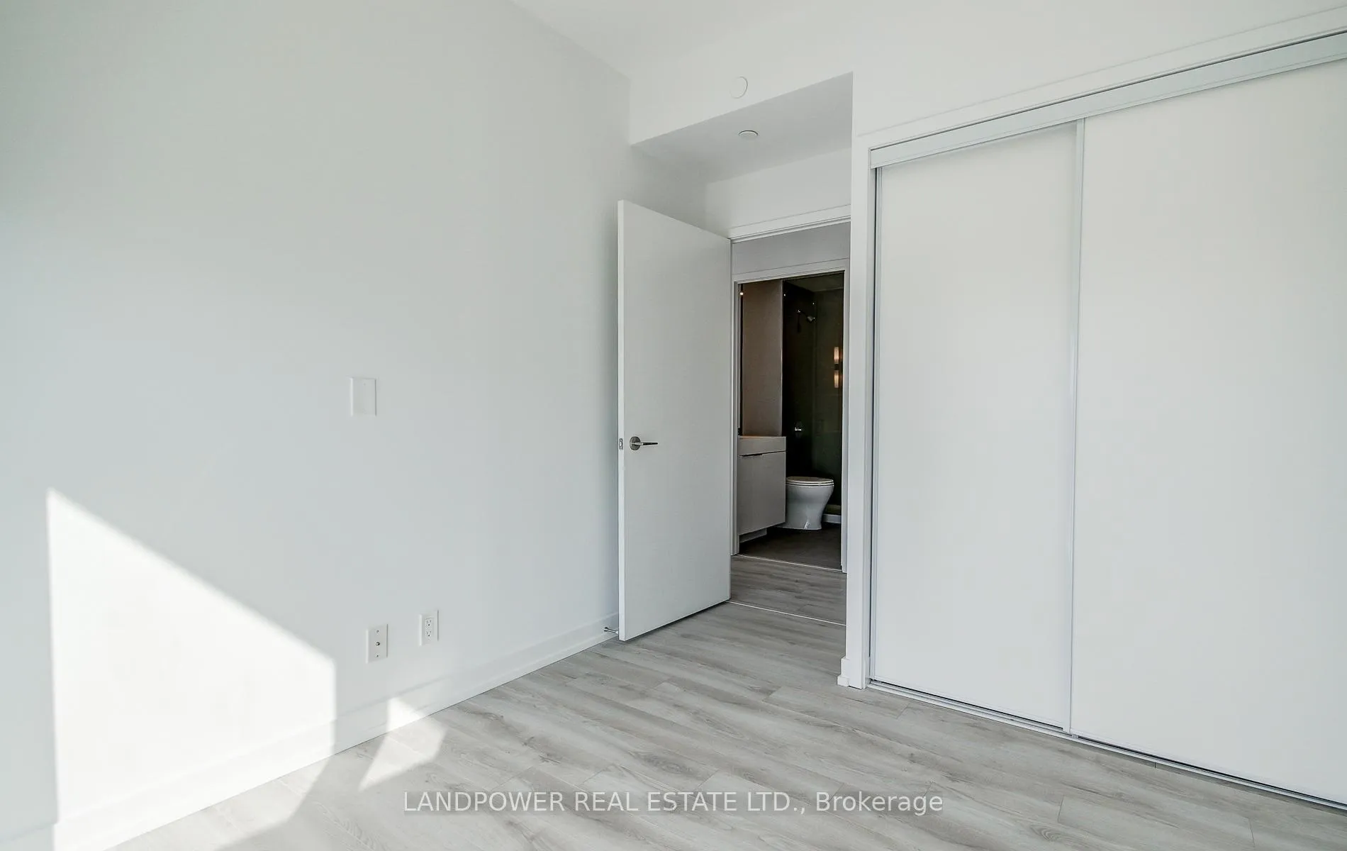 Photo 23 of Unit 1512, 33 Helendale Avenue, Toronto, Yonge-Eglinton — HOMEH