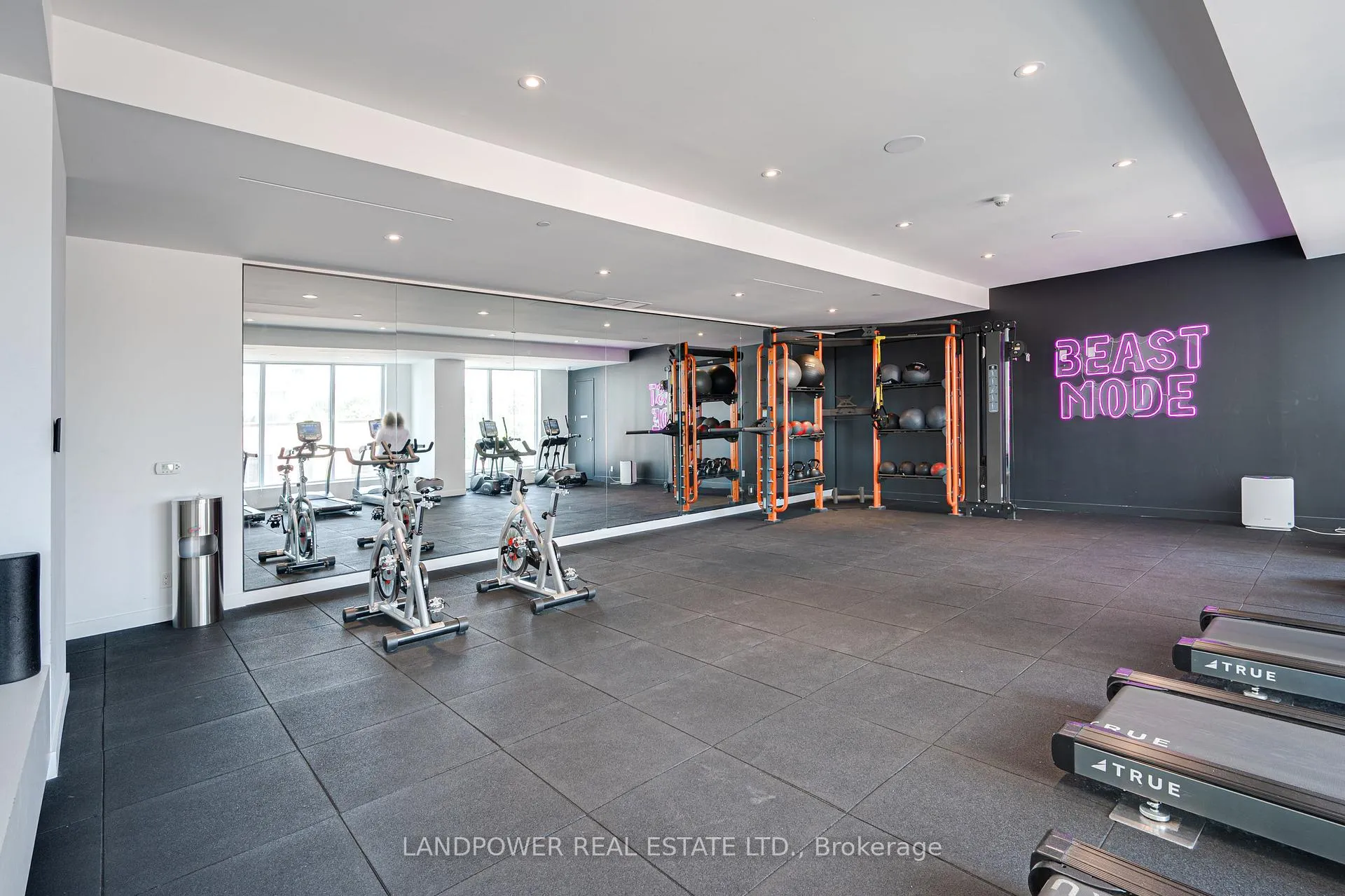 Photo 45 of Unit 1512, 33 Helendale Avenue, Toronto, Yonge-Eglinton — HOMEH