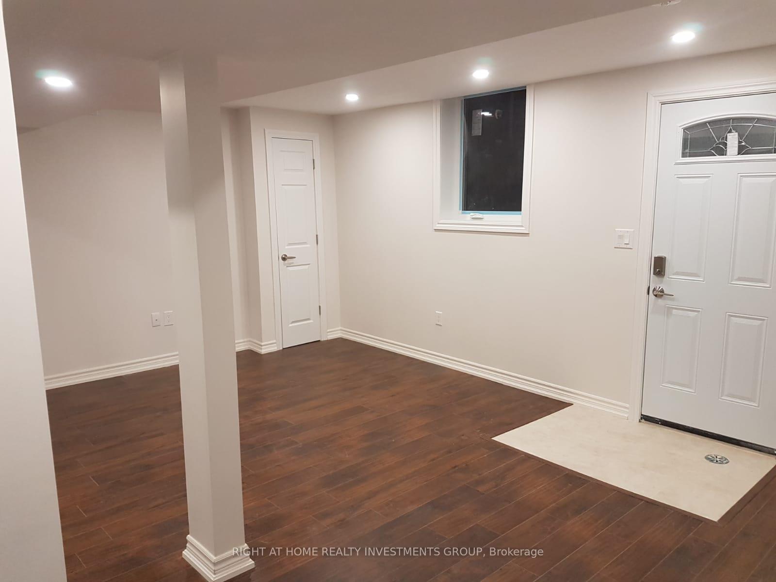 Photo 10 of 38A Lang Drive, Barrie, Northwest — HOMEH