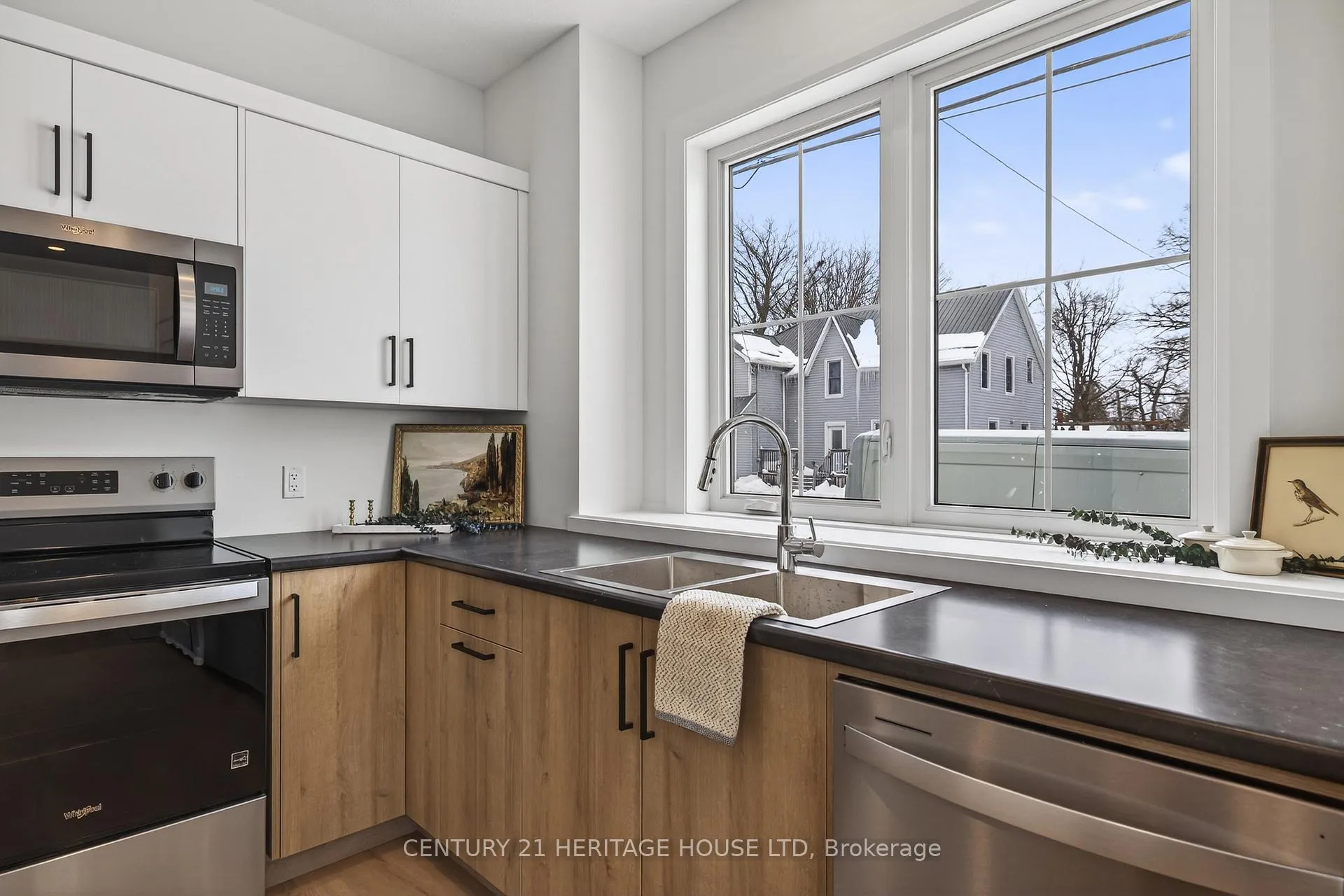 Photo 11 of 51179 Ron Mcneil Line E, Malahide, Springfield — HOMEH