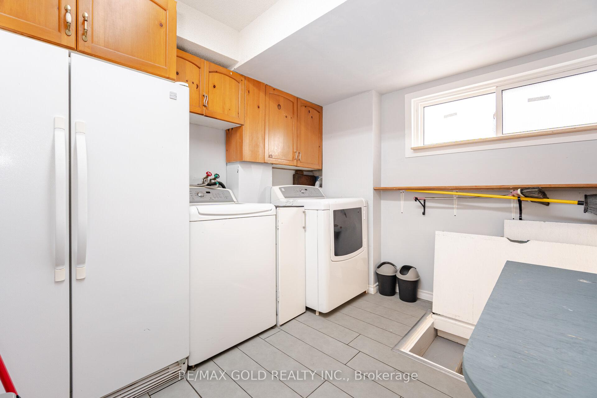 Photo 19 of 27 Brock Street, Ajax, Central — HOMEH