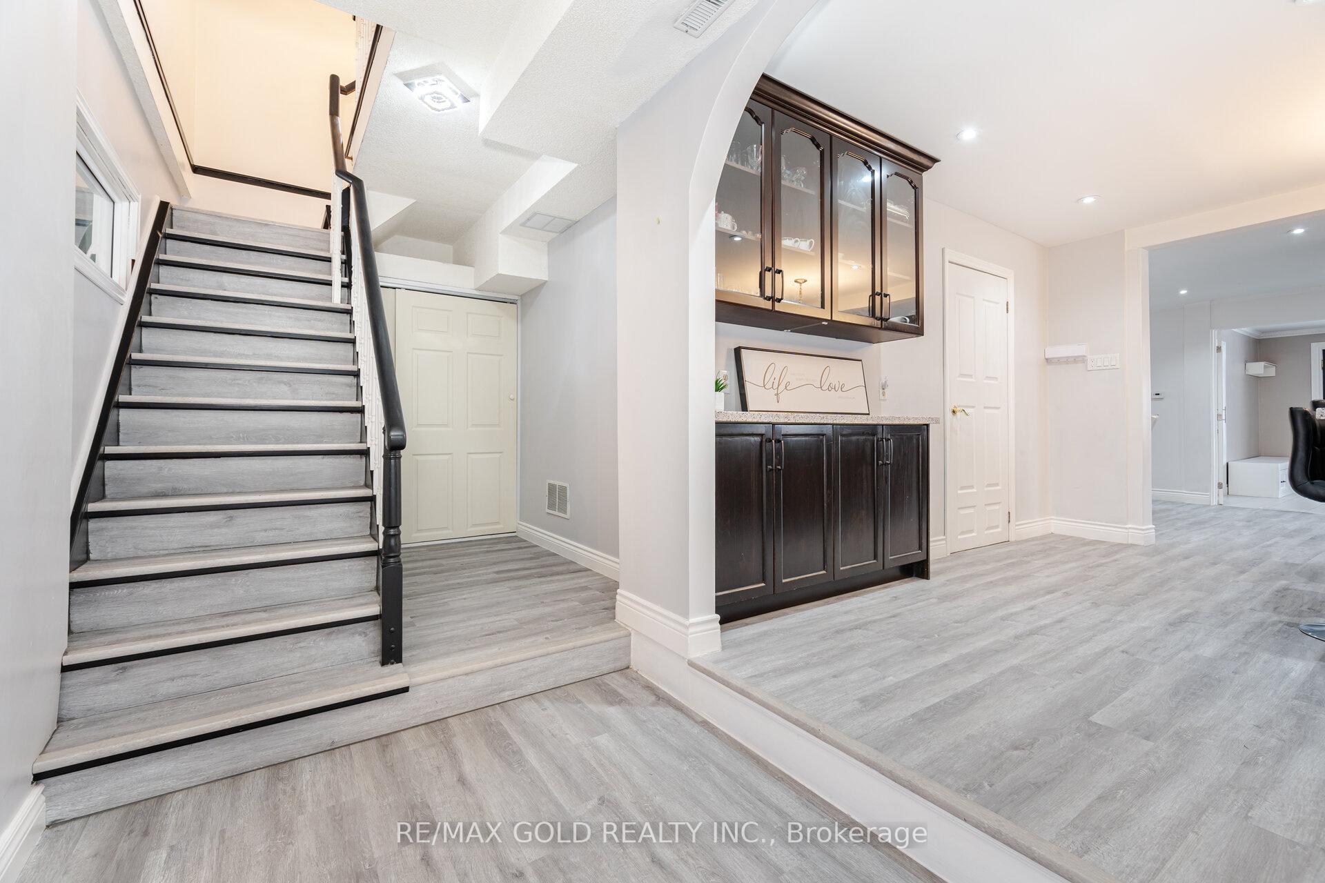 Photo 21 of 27 Brock Street, Ajax, Central — HOMEH