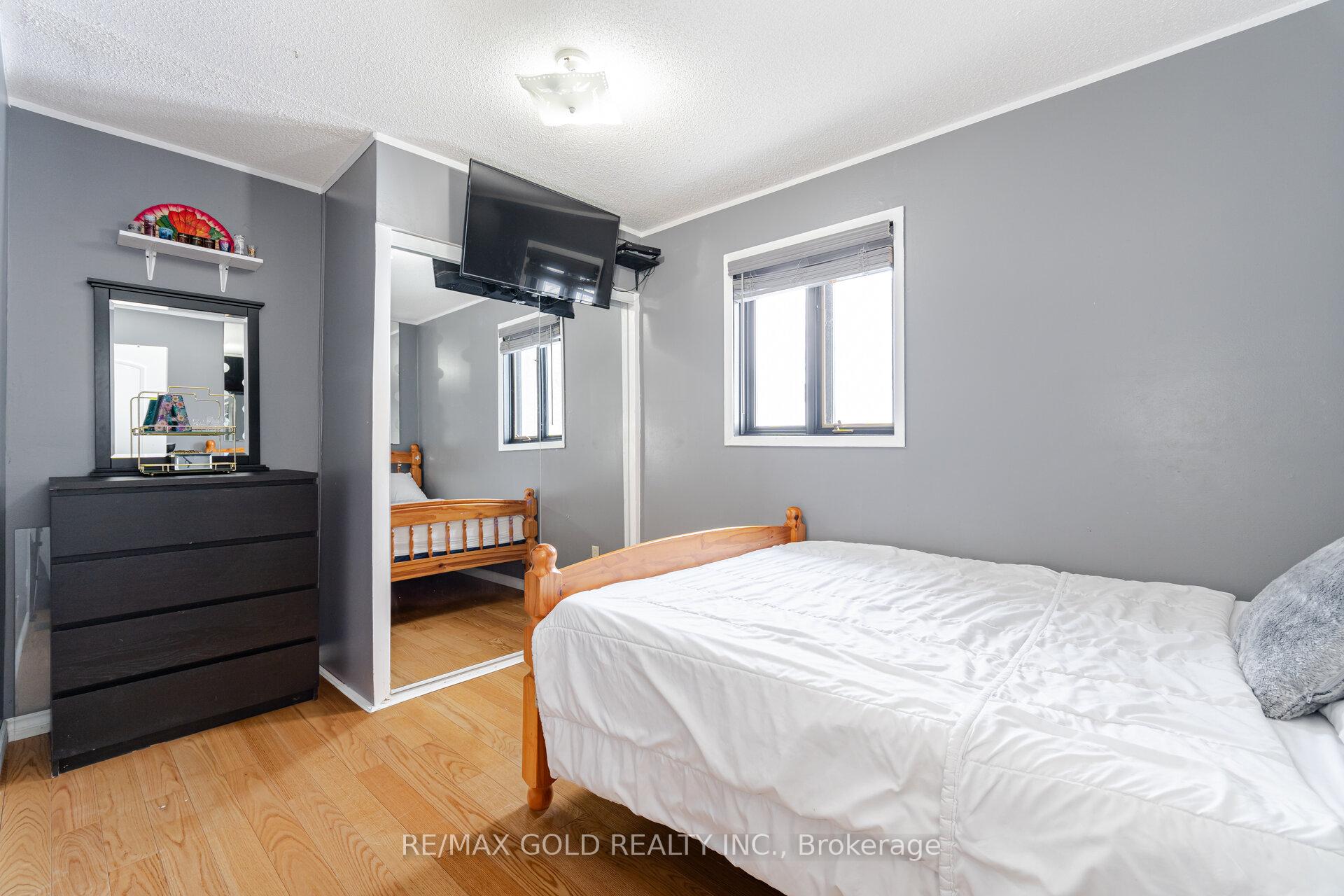 Photo 31 of 27 Brock Street, Ajax, Central — HOMEH
