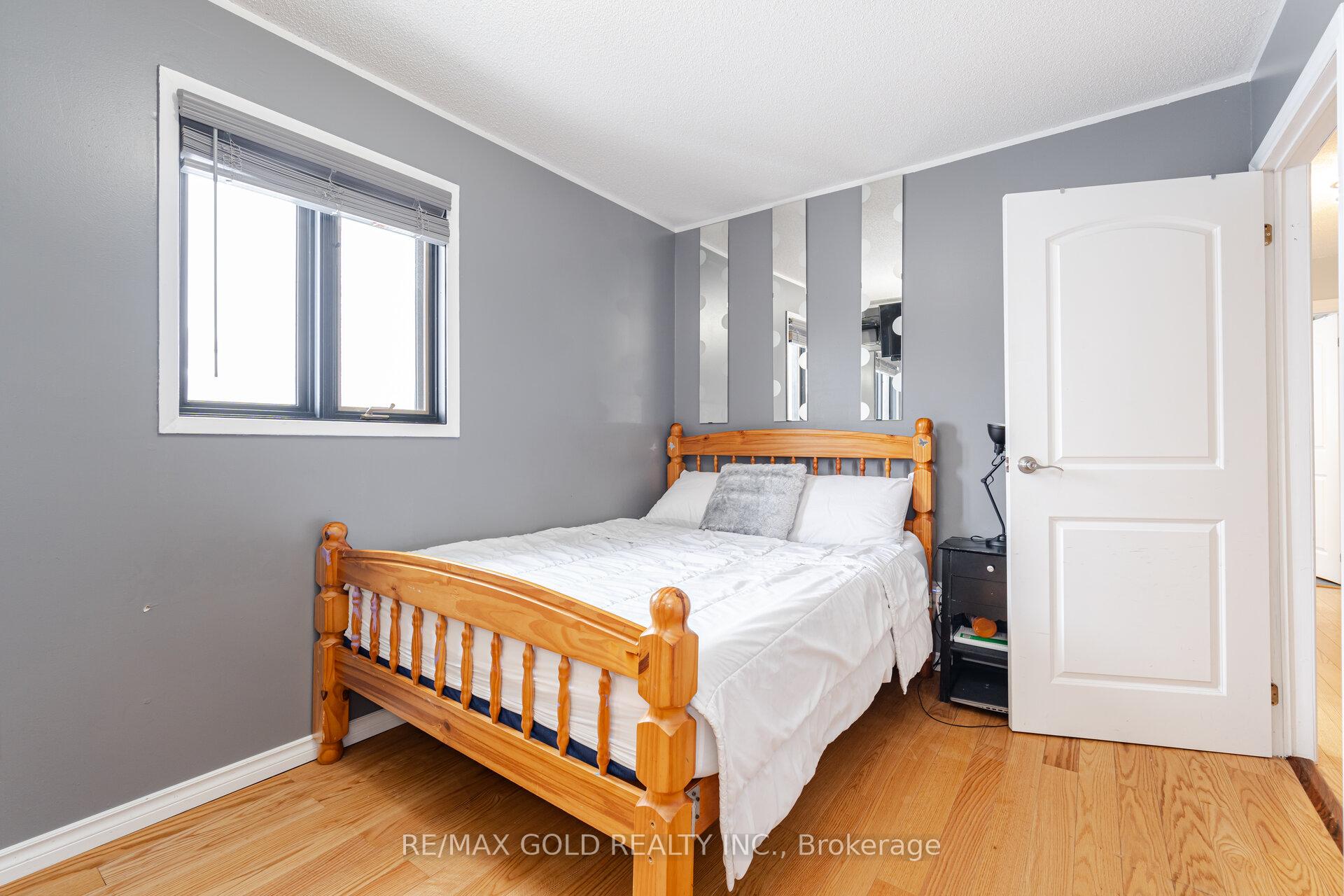 Photo 32 of 27 Brock Street, Ajax, Central — HOMEH