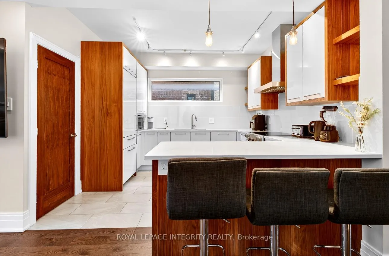 Photo 4 of 73 Renfrew Avenue, Ottawa, Glebe — HOMEH