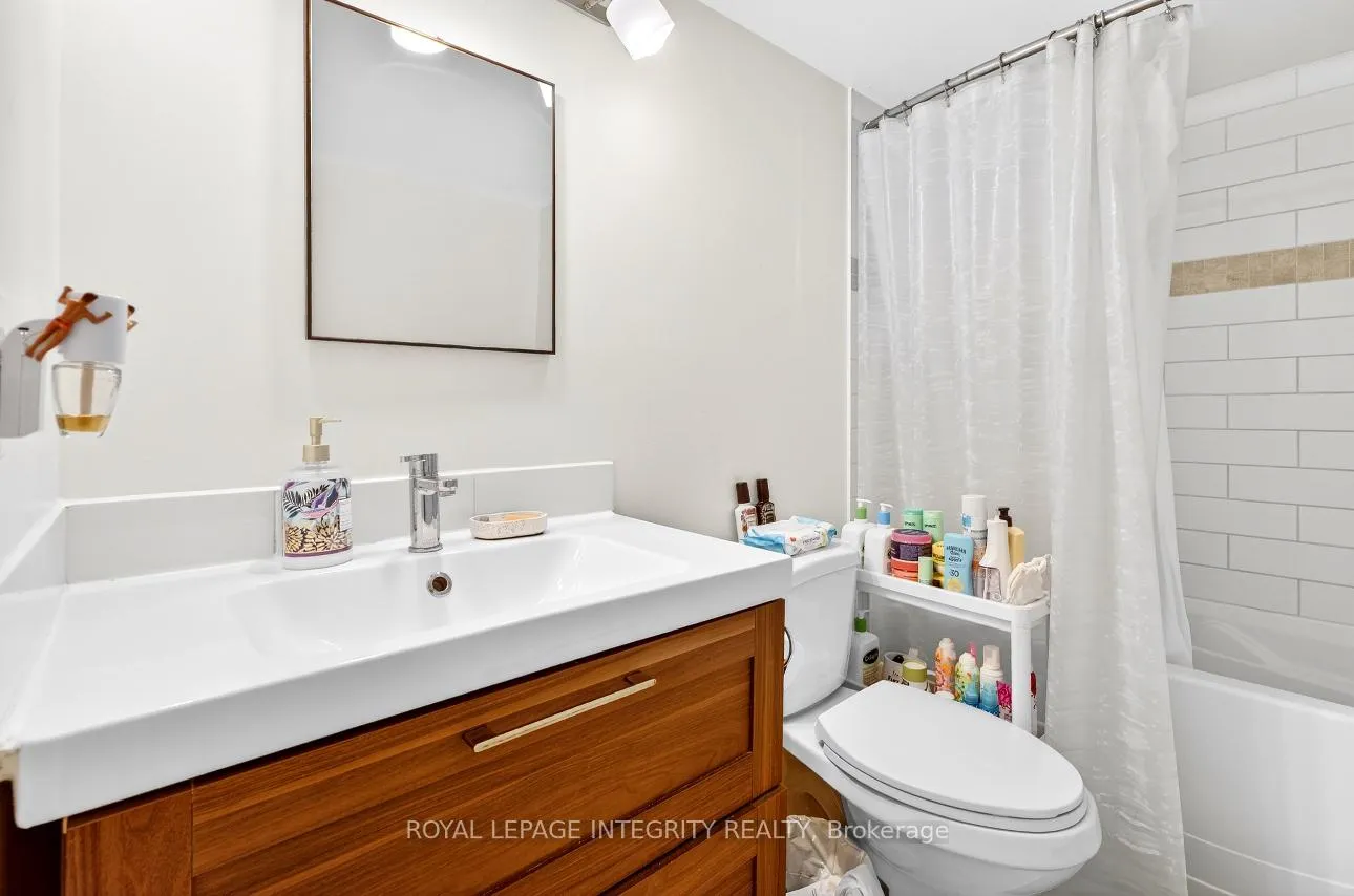 Photo 24 of 73 Renfrew Avenue, Ottawa, Glebe — HOMEH