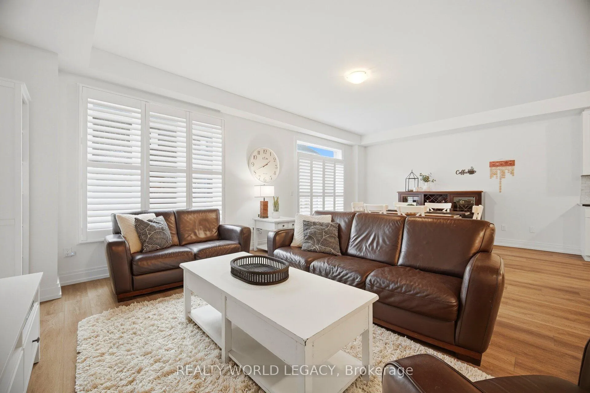 Photo 19 of 37 Westfield Crescent, Hamilton, Waterdown — HOMEH