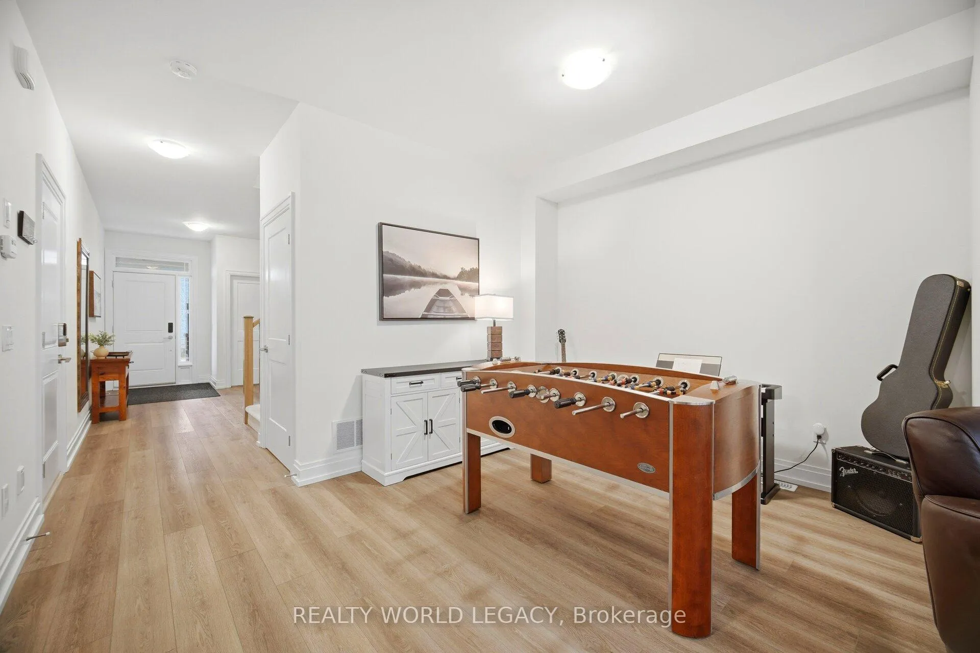 Photo 21 of 37 Westfield Crescent, Hamilton, Waterdown — HOMEH