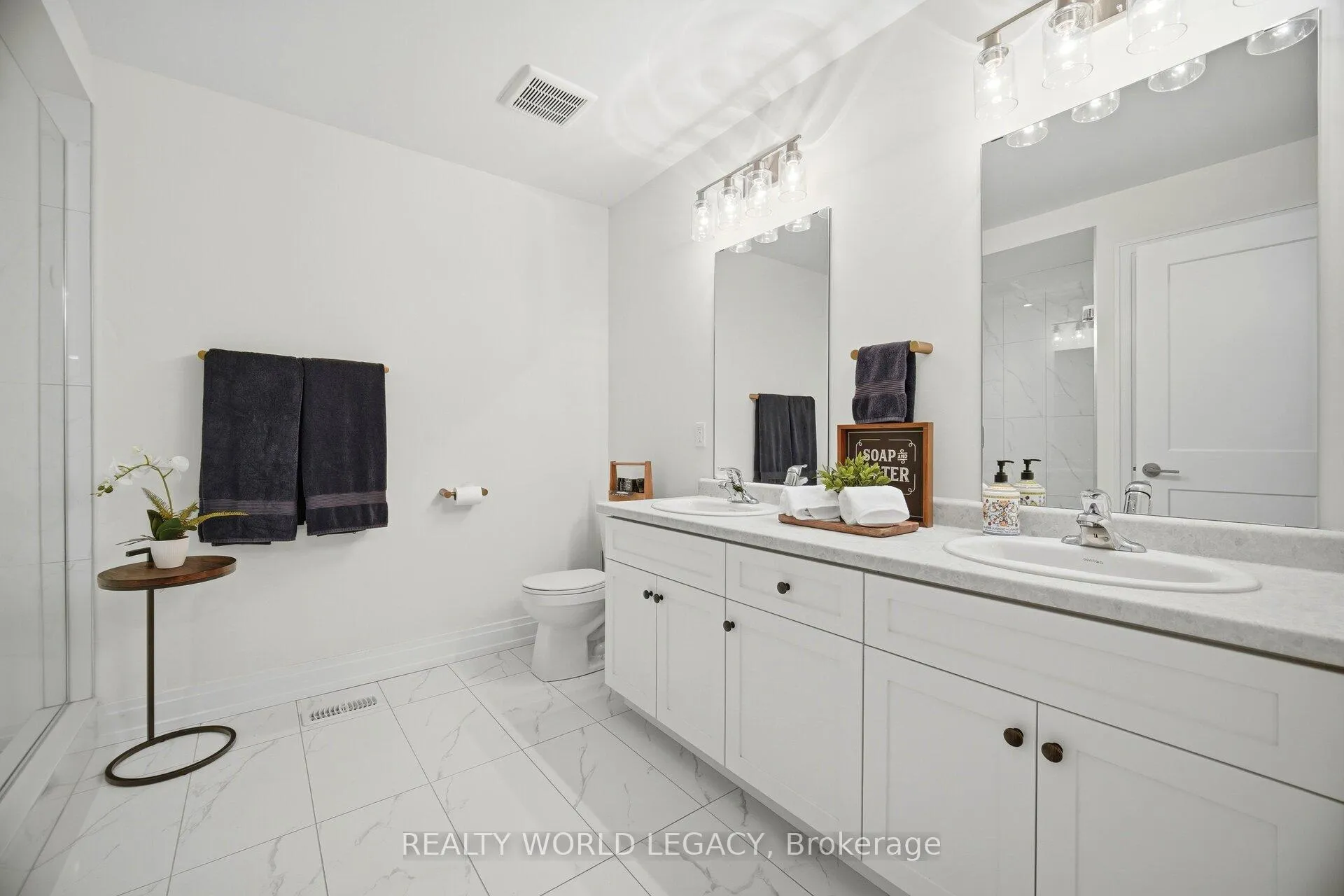 Photo 27 of 37 Westfield Crescent, Hamilton, Waterdown — HOMEH