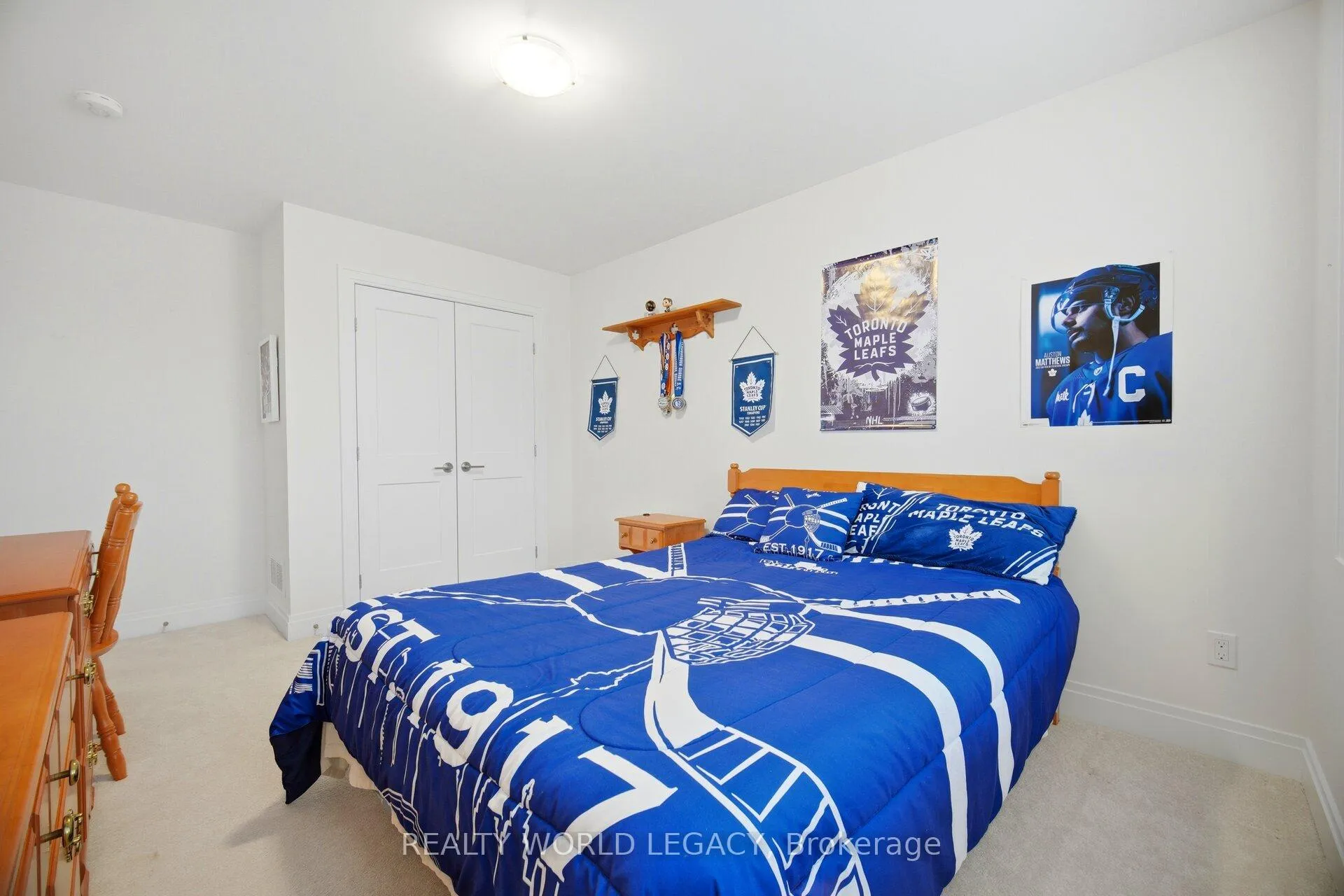 Photo 34 of 37 Westfield Crescent, Hamilton, Waterdown — HOMEH