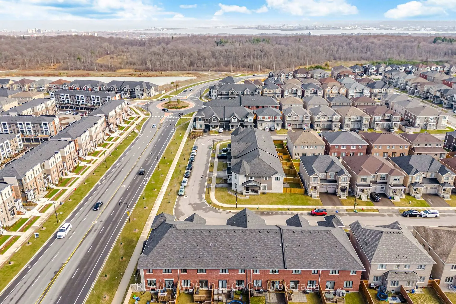 Photo 49 of 37 Westfield Crescent, Hamilton, Waterdown — HOMEH
