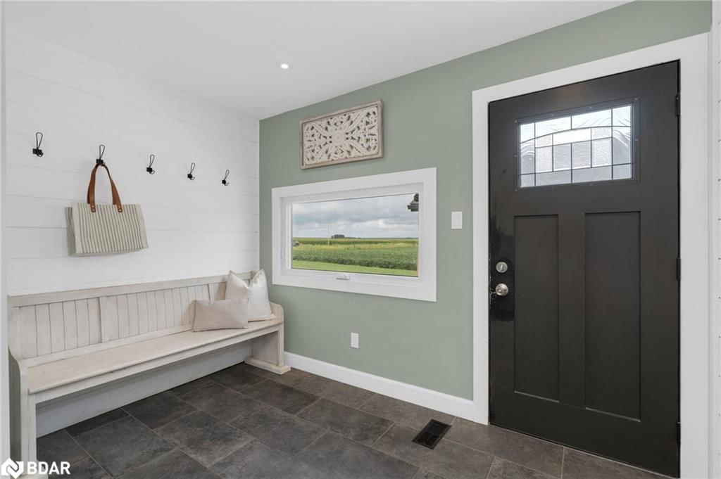 Photo 6 of 4355 7 Sunnidale Concession, Clearview, New Lowell — HOMEH