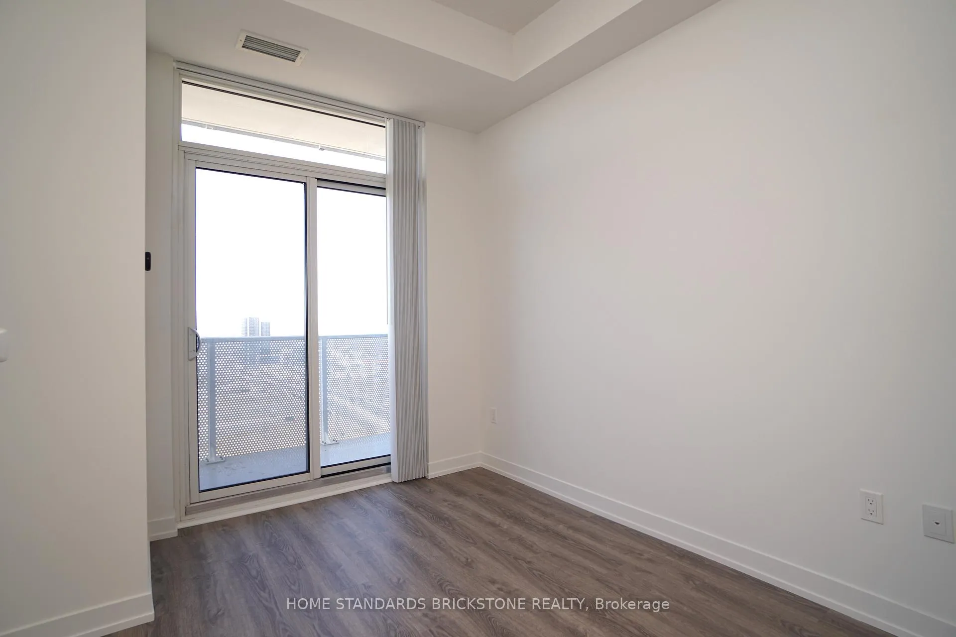 Photo 6 of Unit 3207, 195 Commerce Street, Vaughan, Vaughan Corporate Centre — HOMEH