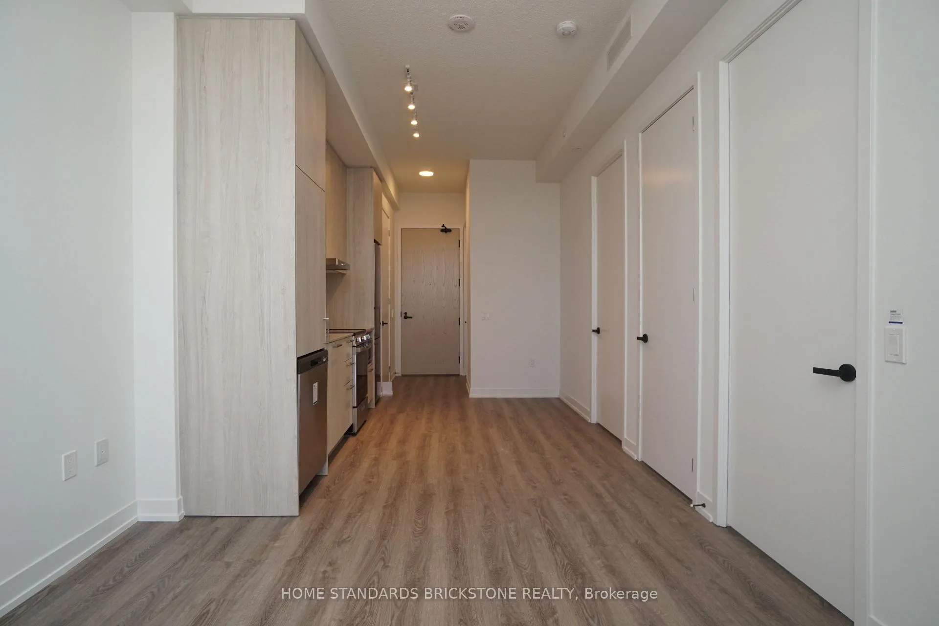 Photo 7 of Unit 3207, 195 Commerce Street, Vaughan, Vaughan Corporate Centre — HOMEH
