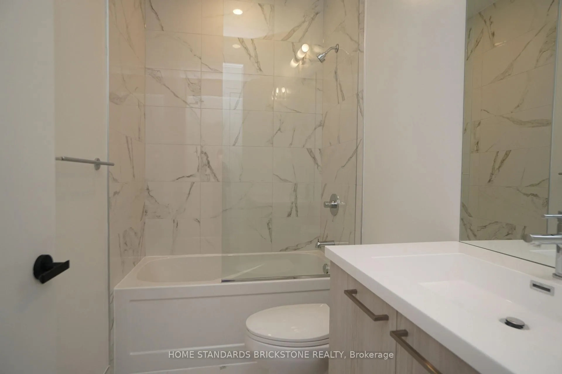 Photo 12 of Unit 3207, 195 Commerce Street, Vaughan, Vaughan Corporate Centre — HOMEH