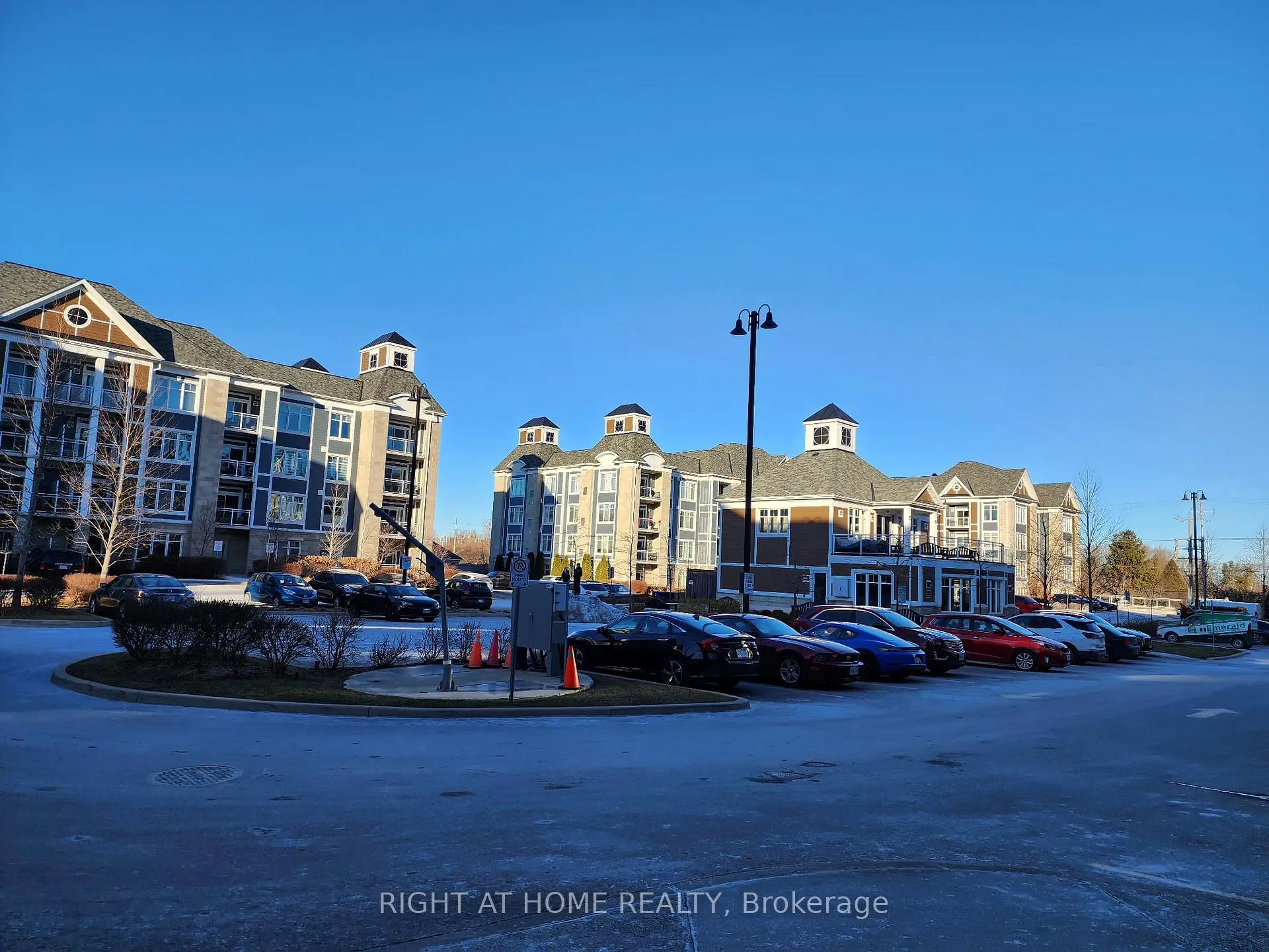 Photo 13 of Unit 413, 650 Gordon Street, Whitby, Port Whitby — HOMEH