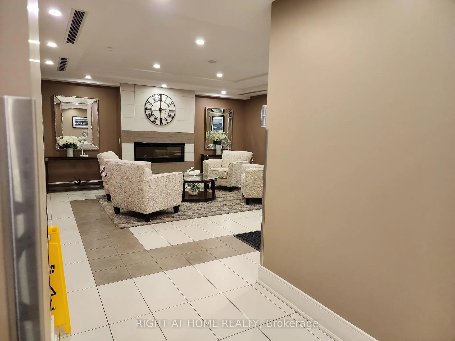 Photo 15 of Unit 413, 650 Gordon Street, Whitby, Port Whitby — HOMEH