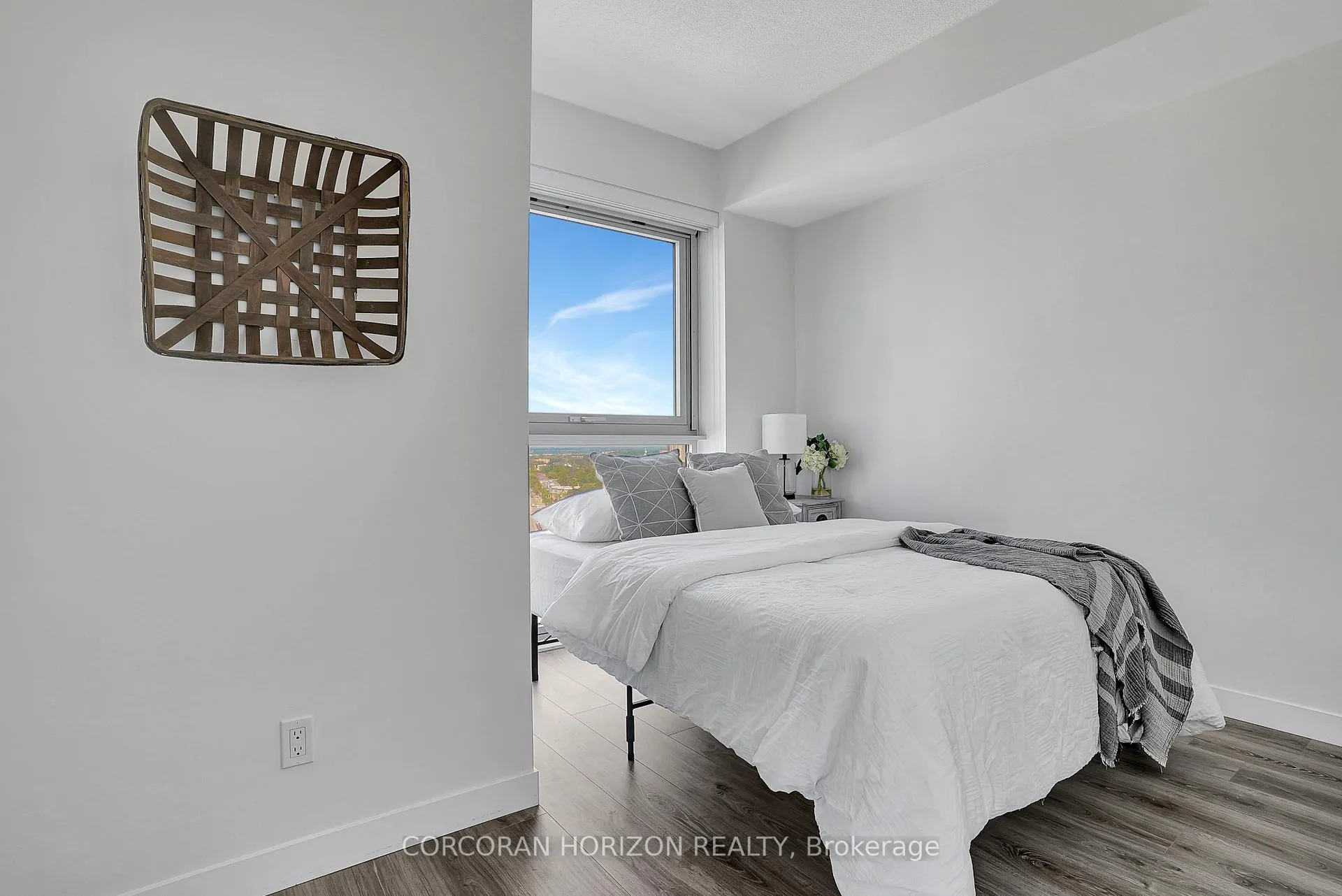 Photo 17 of Unit 1507, 60 Frederick Street, Kitchener — HOMEH