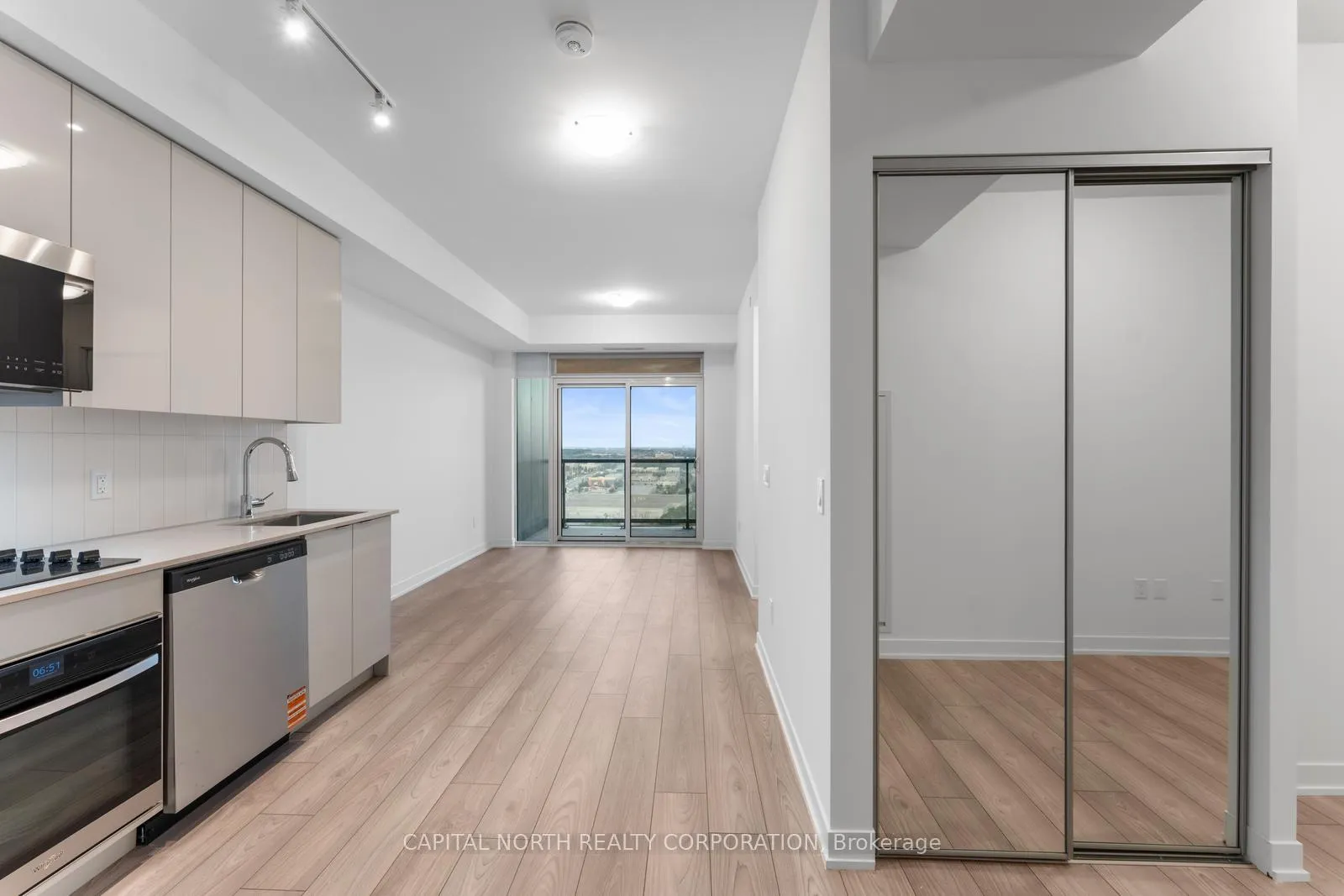 Photo 7 of Unit 2106, 474 Caldari Road, Vaughan, Concord — HOMEH