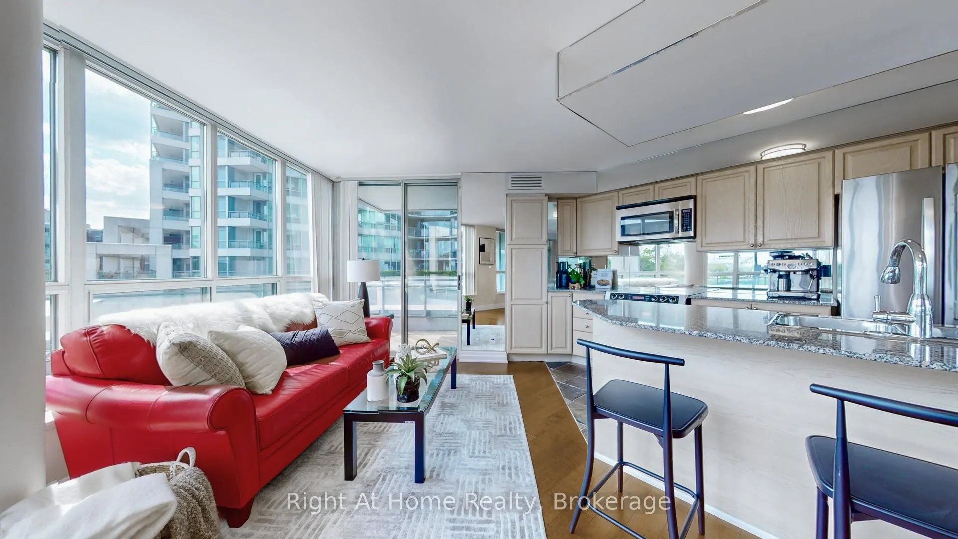 Photo 2 of Unit 209, 228 Queens Quay W, Toronto, Waterfront Communities — HOMEH