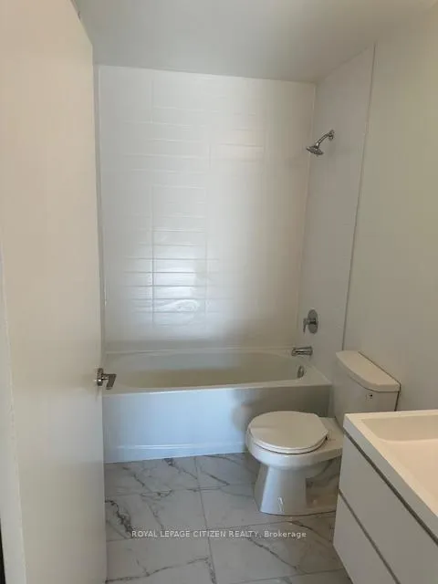 Photo 16 of Unit 717B, 292 Verdale Cross, Markham, Unionville — HOMEH