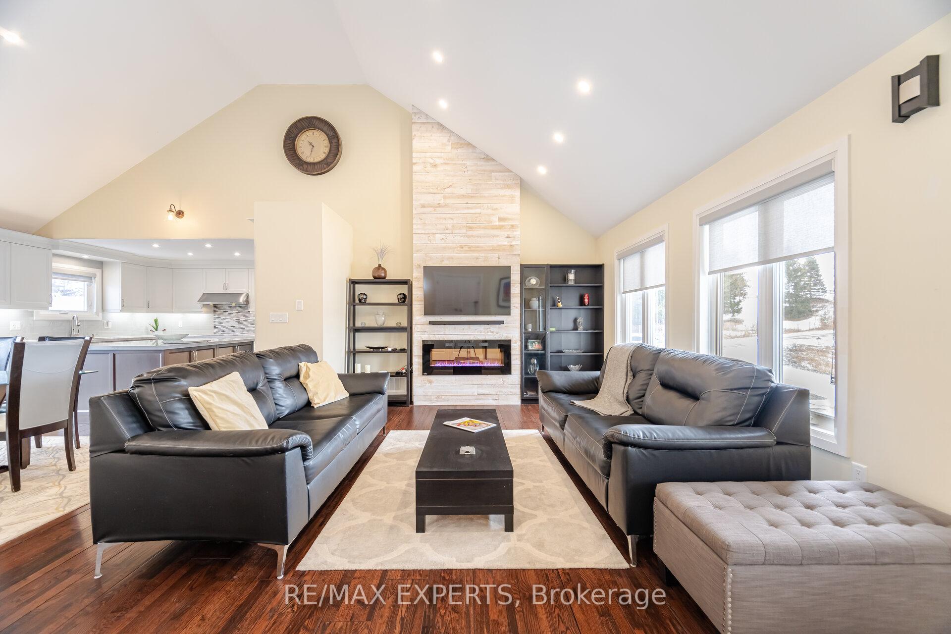 Photo 10 of 5541 Trafalgar Road, Erin, Rural Erin — HOMEH