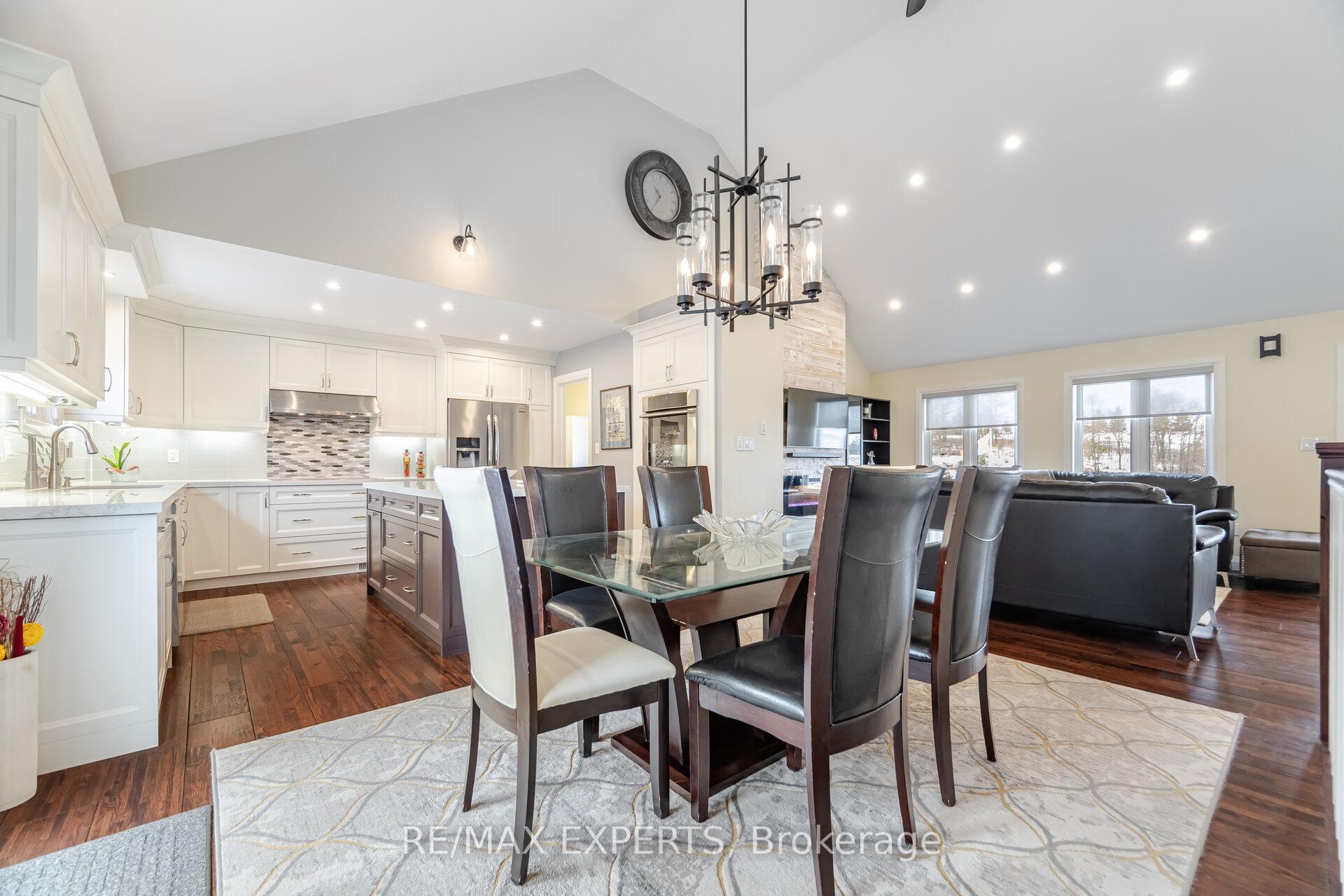 Photo 13 of 5541 Trafalgar Road, Erin, Rural Erin — HOMEH