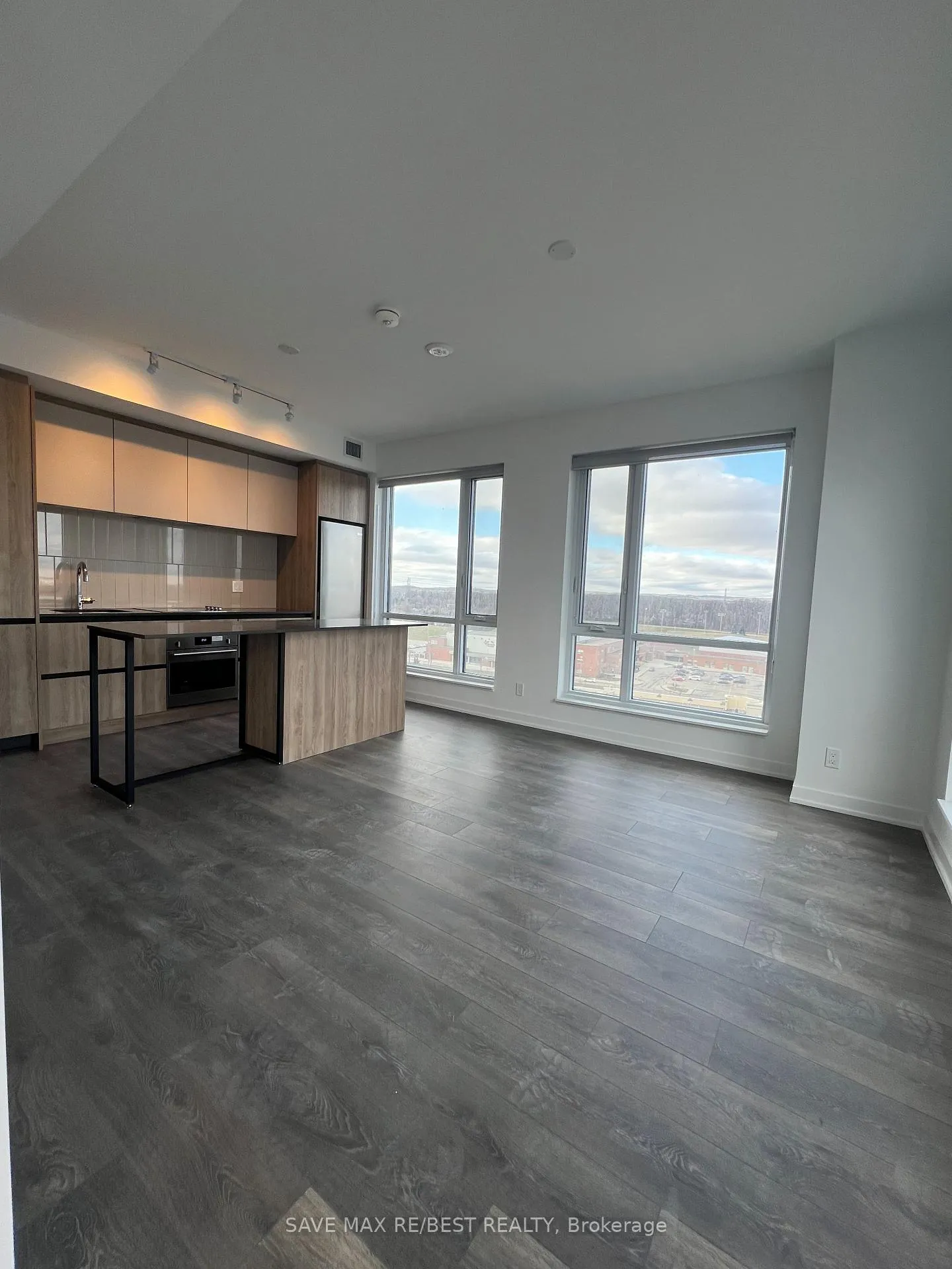 Photo 2 of Unit B-1104, 7950 Bathurst Street, Vaughan, Beverley Glen — HOMEH