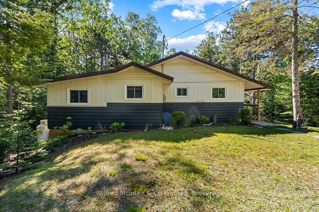 Photo 41 of 55 Thompson Avenue, Native Leased Lands — HOMEH