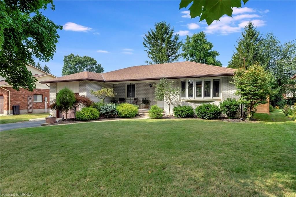 Photo 3 of 56 Lee Avenue, Simcoe, Town of Simcoe — HOMEH