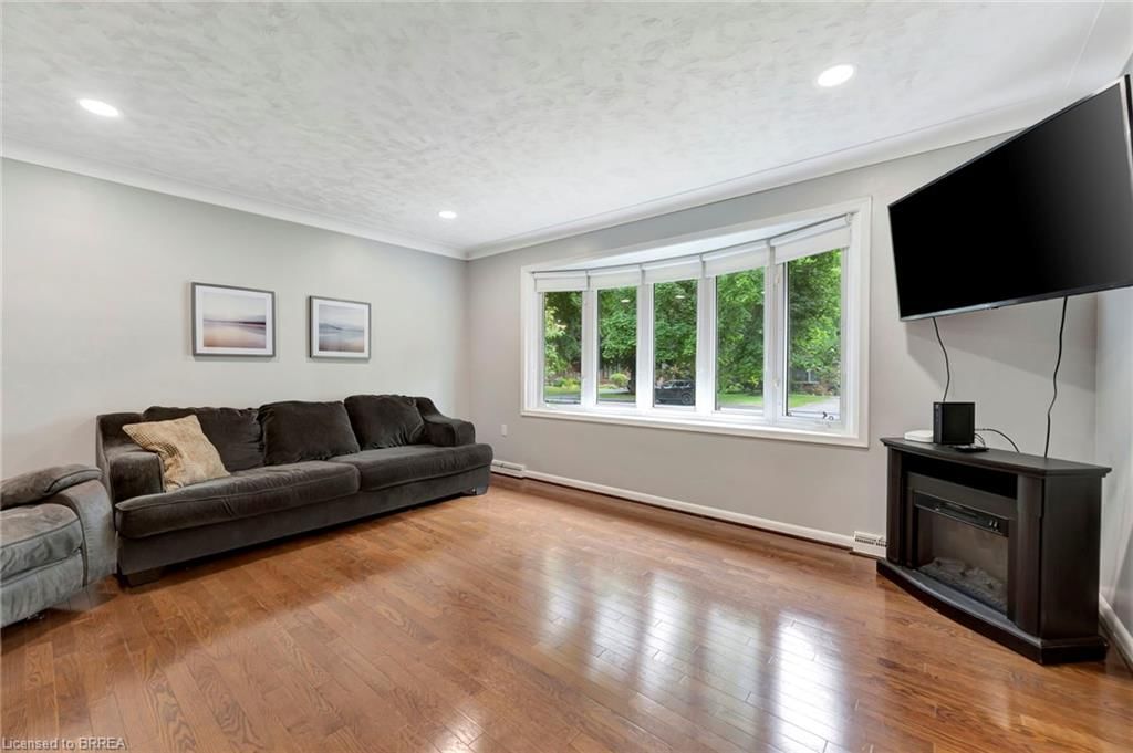 Photo 7 of 56 Lee Avenue, Simcoe, Town of Simcoe — HOMEH