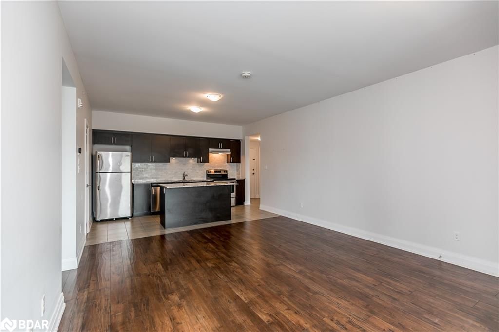 Photo 7 of Unit 310, 299 Cundles Road E, Barrie, East — HOMEH