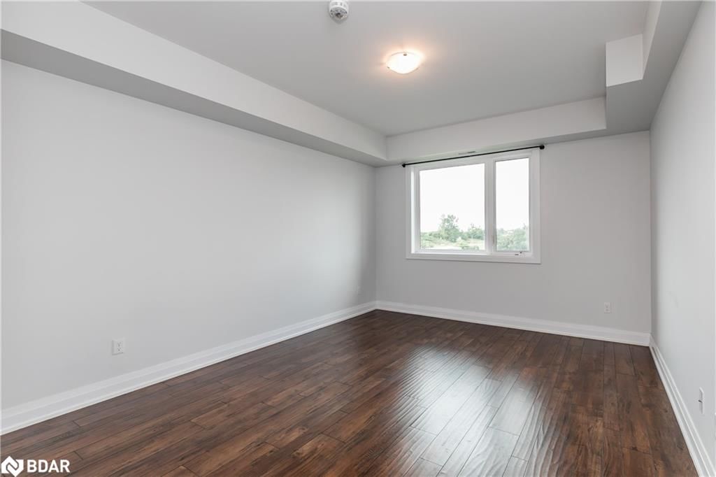 Photo 8 of Unit 310, 299 Cundles Road E, Barrie, East — HOMEH